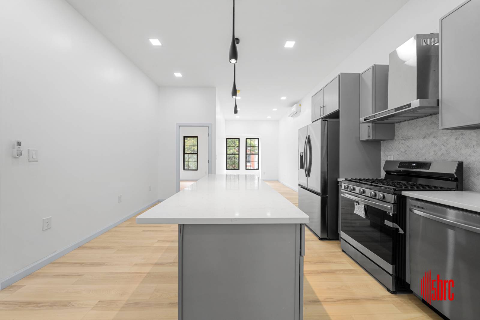 #7 photo, 1058 Jefferson Ave, ブルックリン区 Bushwick , NY 11221