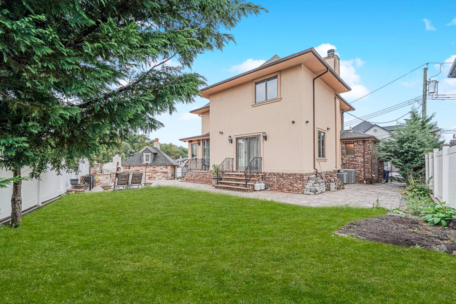 #11 photo, 14 walnut place, Staten Island , NY 10306