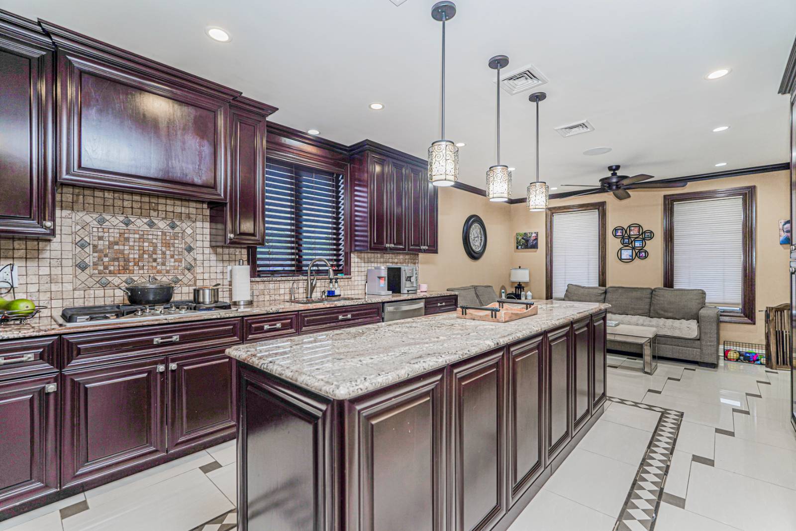 #16 photo, 14 walnut place, Staten Island , NY 10306