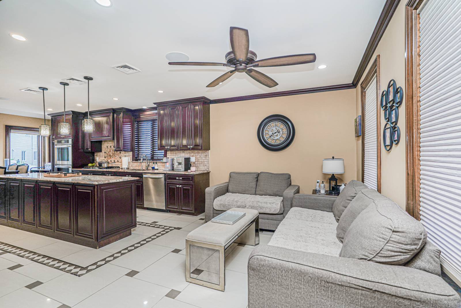 #24 photo, 14 walnut place, Staten Island , NY 10306