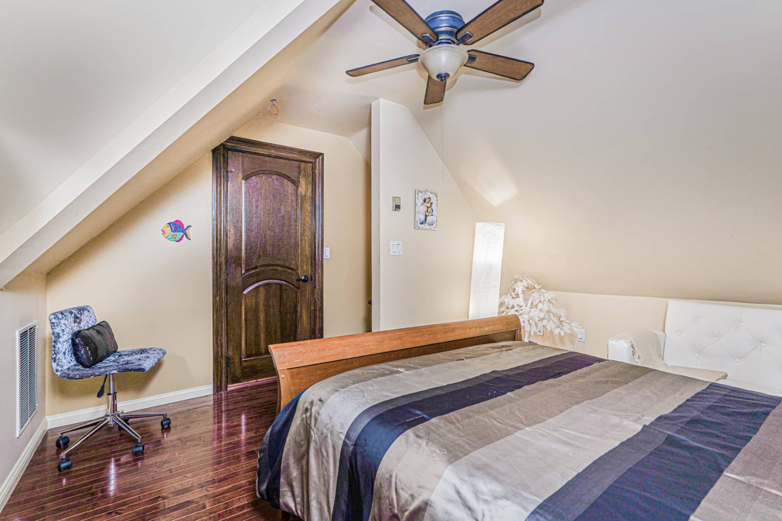 #57 photo, 14 walnut place, Staten Island , NY 10306