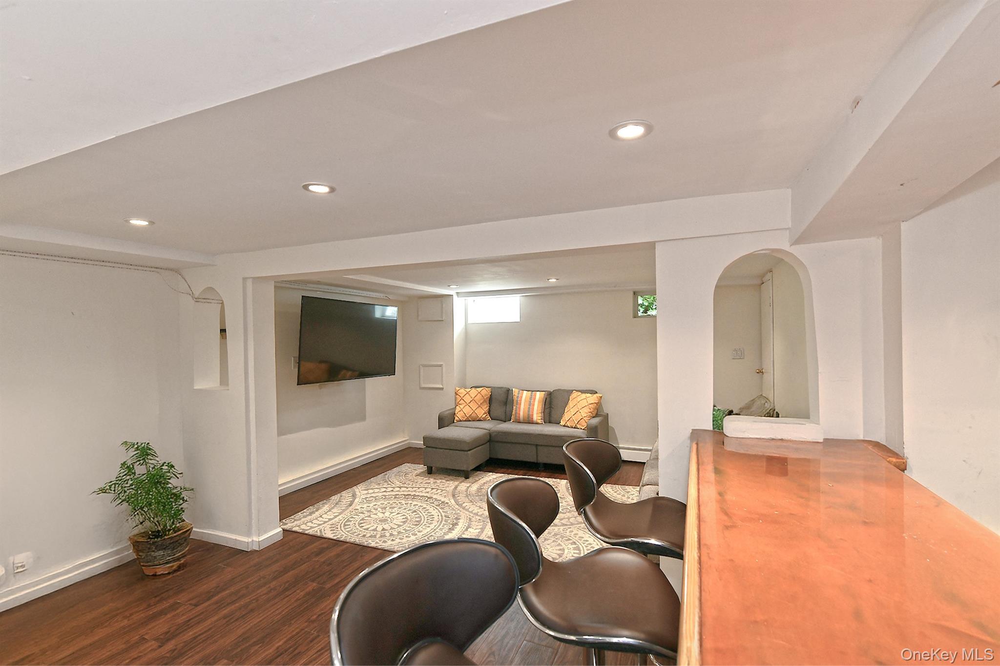 #20 photo, 899 Brent Drive, Wantagh , NY 11793