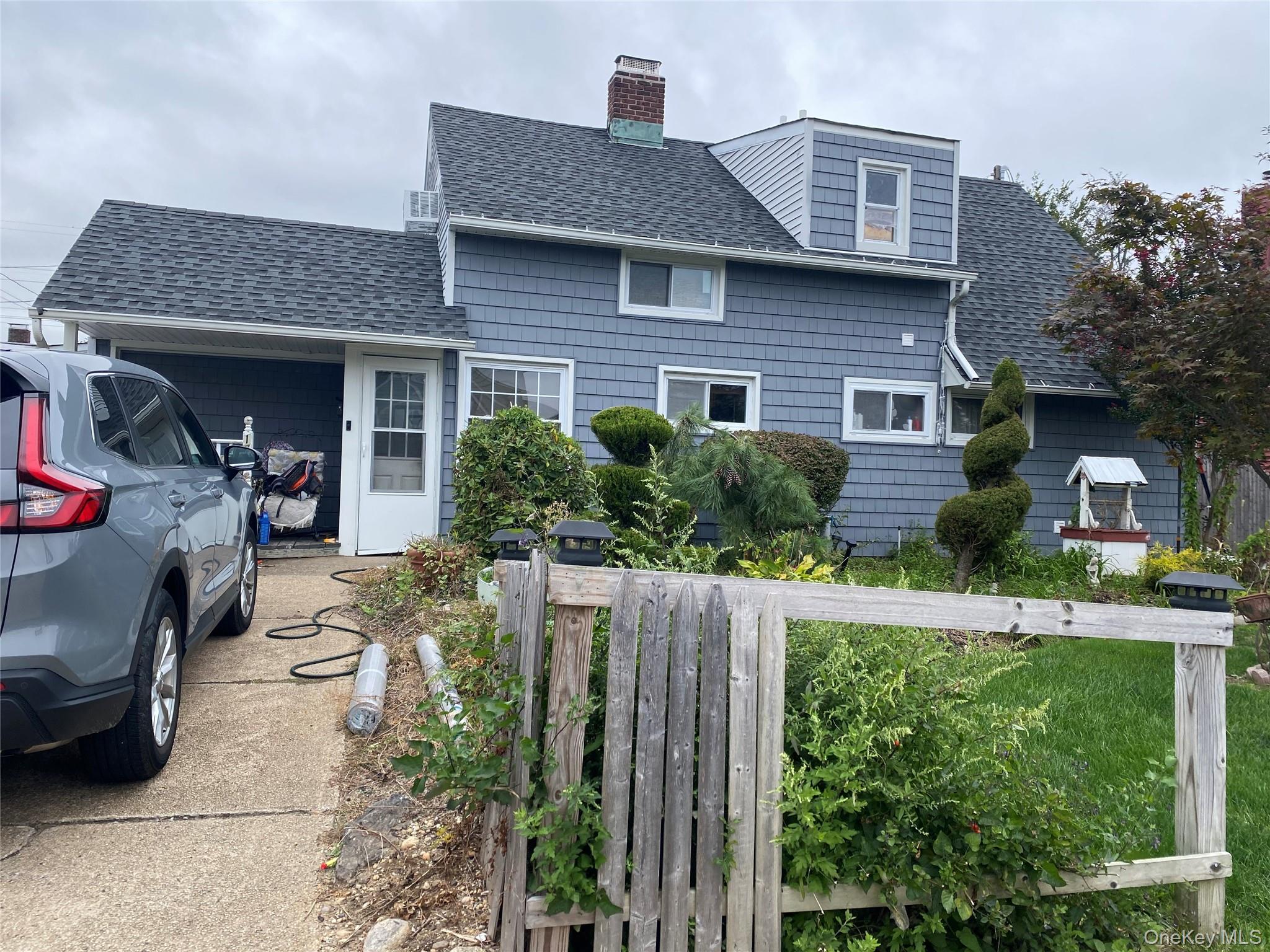 #1 photo, 17 Trumpet Lane, नासाउ काउंटी Levittown , NY 11756