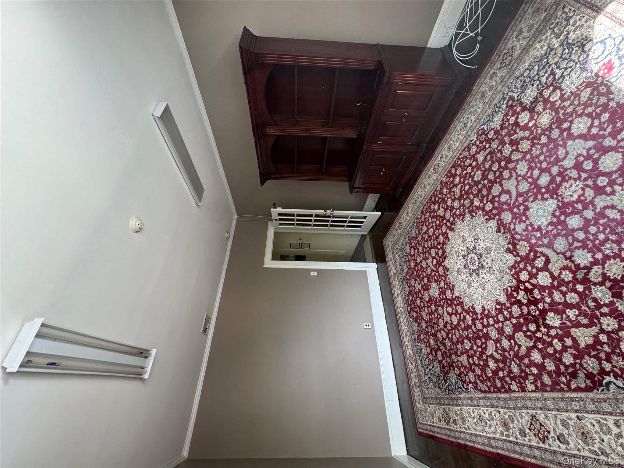 #4 photo, 439 Main Street, Islip , NY 11751