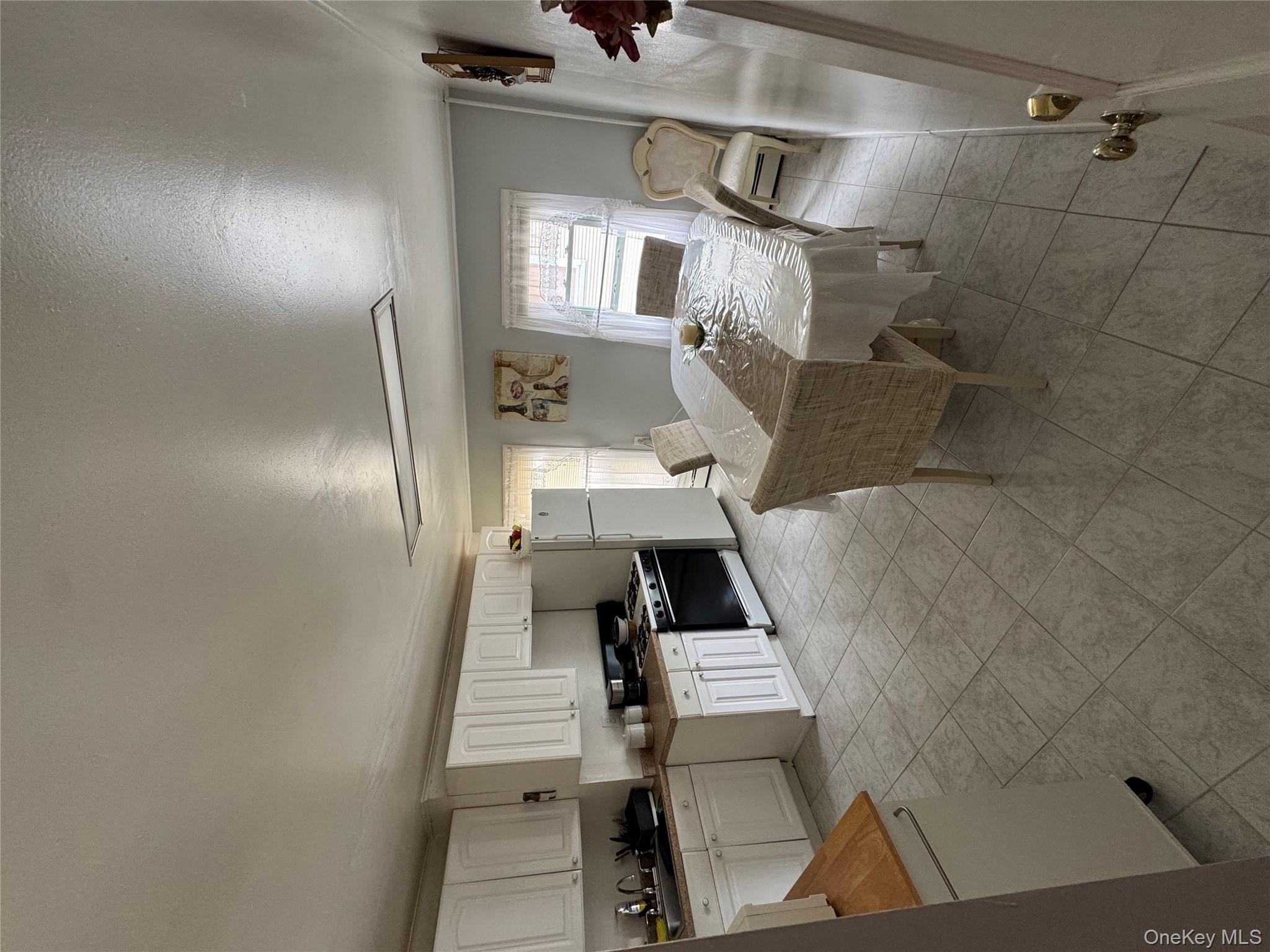 #9 photo, 158 Church Street, Freeport , NY 11520