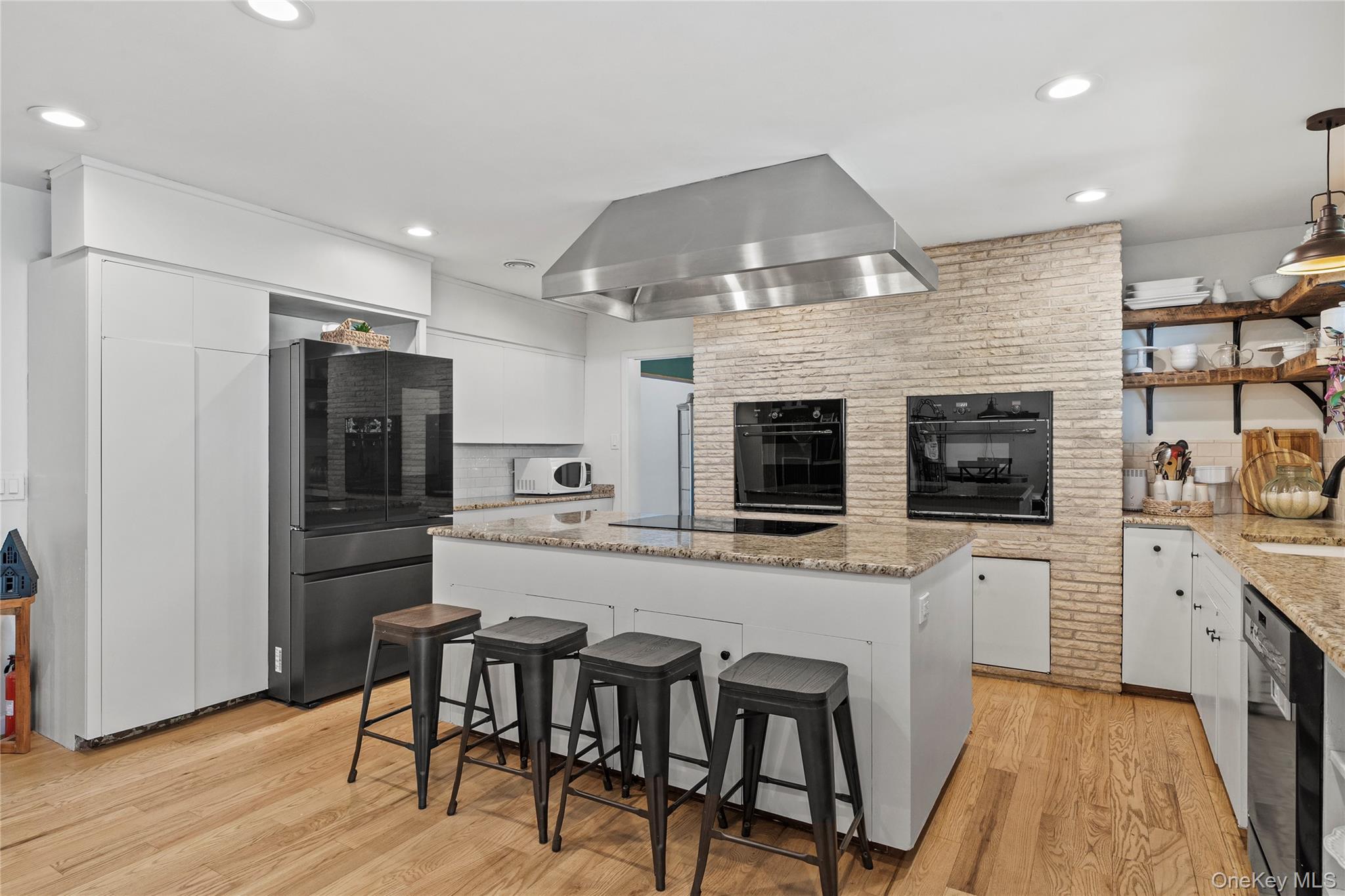 #17 photo, 55 Rolling Hill Lane, Old Westbury , NY 11568