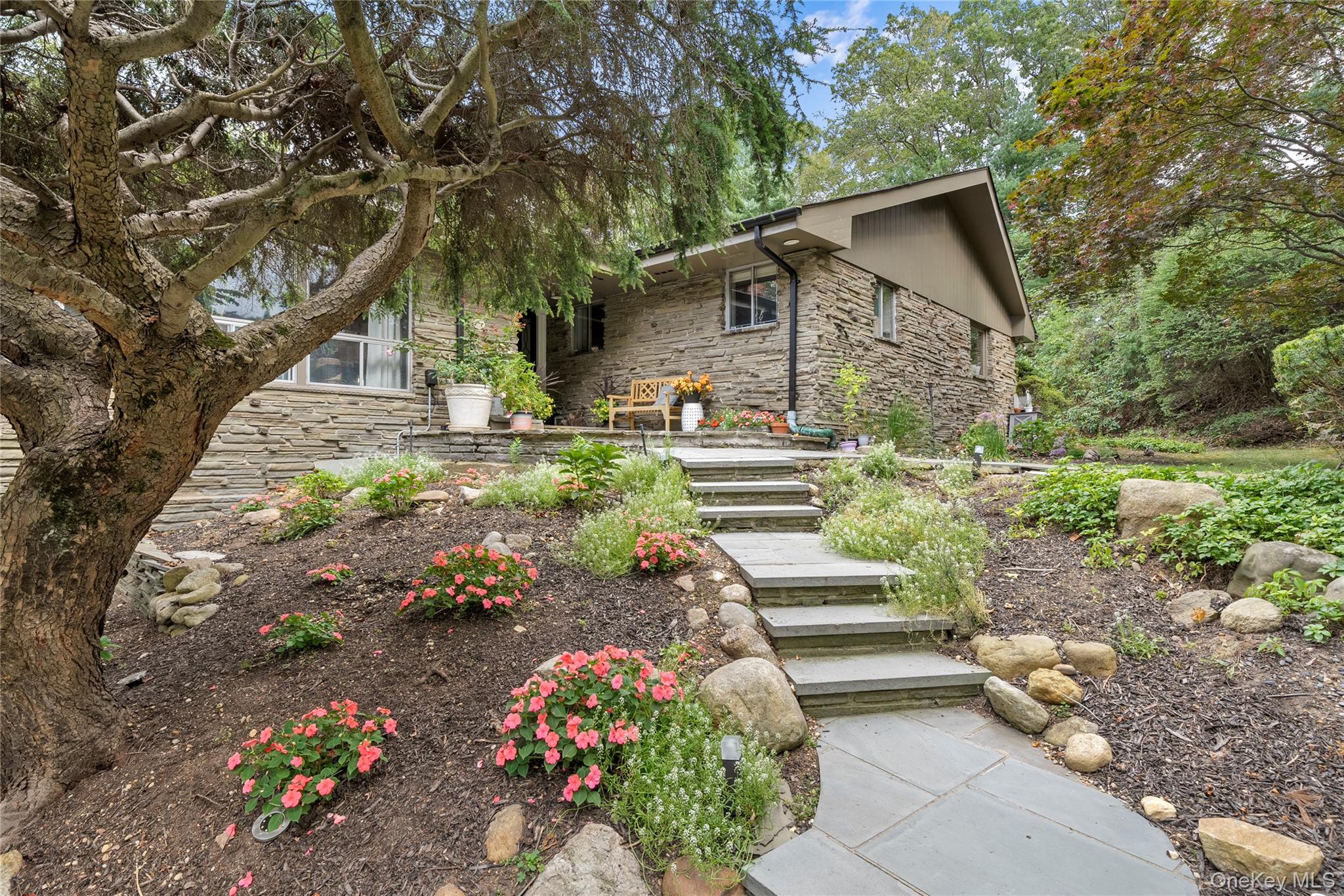 #3 photo, 55 Rolling Hill Lane, Old Westbury , NY 11568