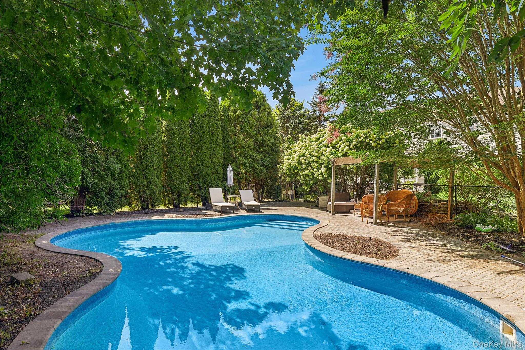 #5 photo, 5 Windcrest Drive, サフォーク郡 Manorville , NY 11949