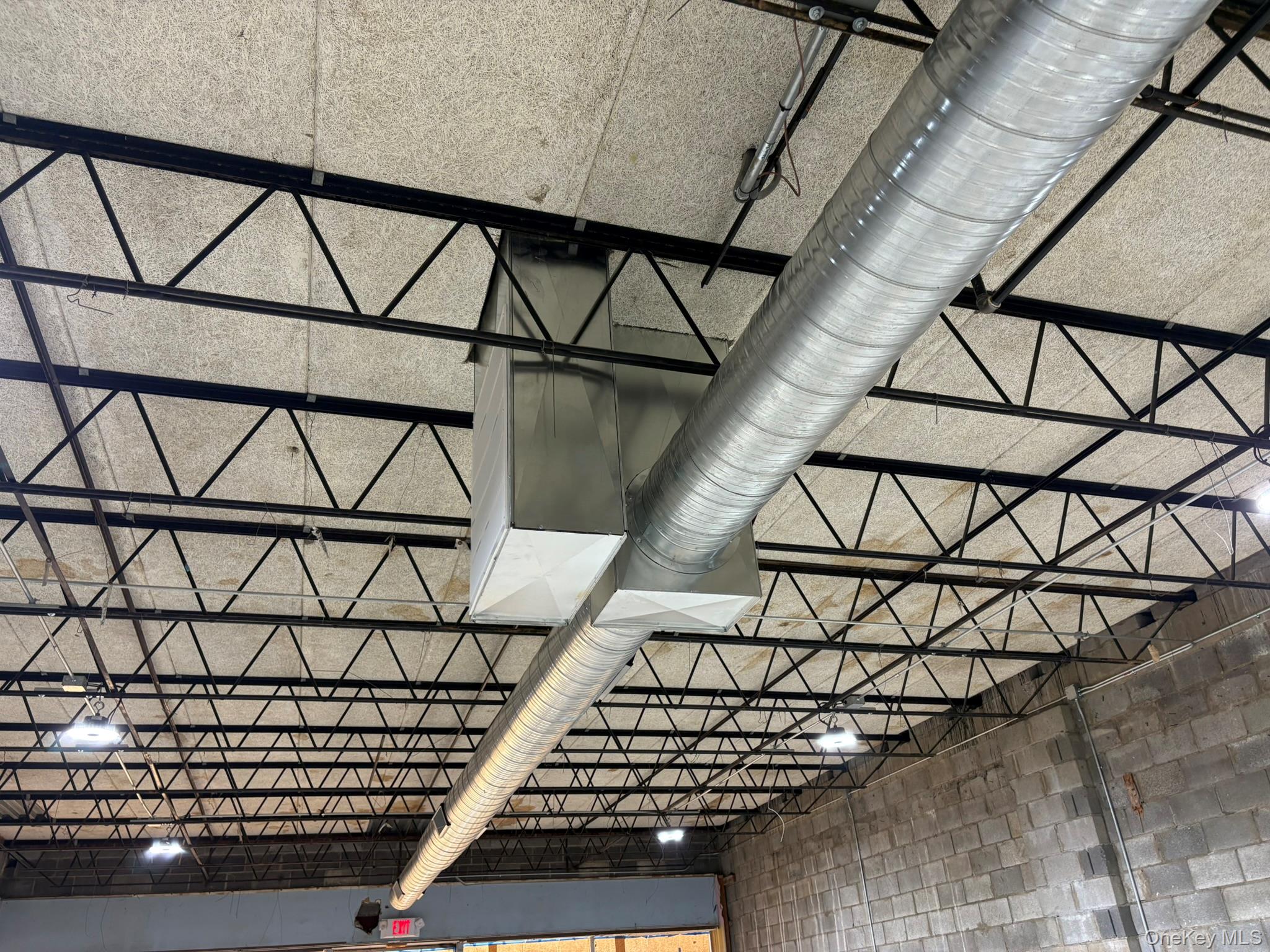 #8 photo, 3139 Route 9W, Saugerties , NY 12477