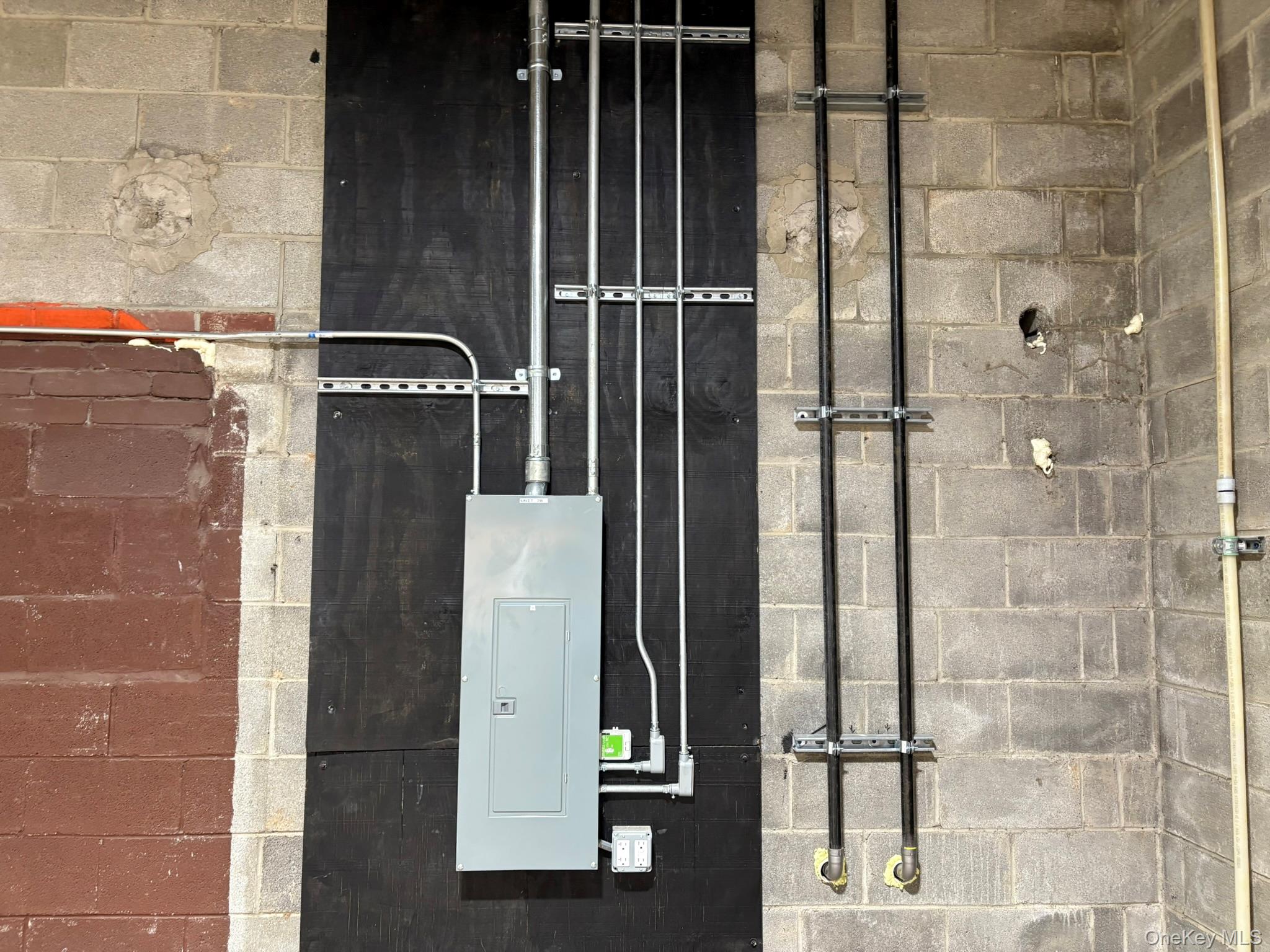 #9 photo, 3139 Route 9W, Saugerties , NY 12477