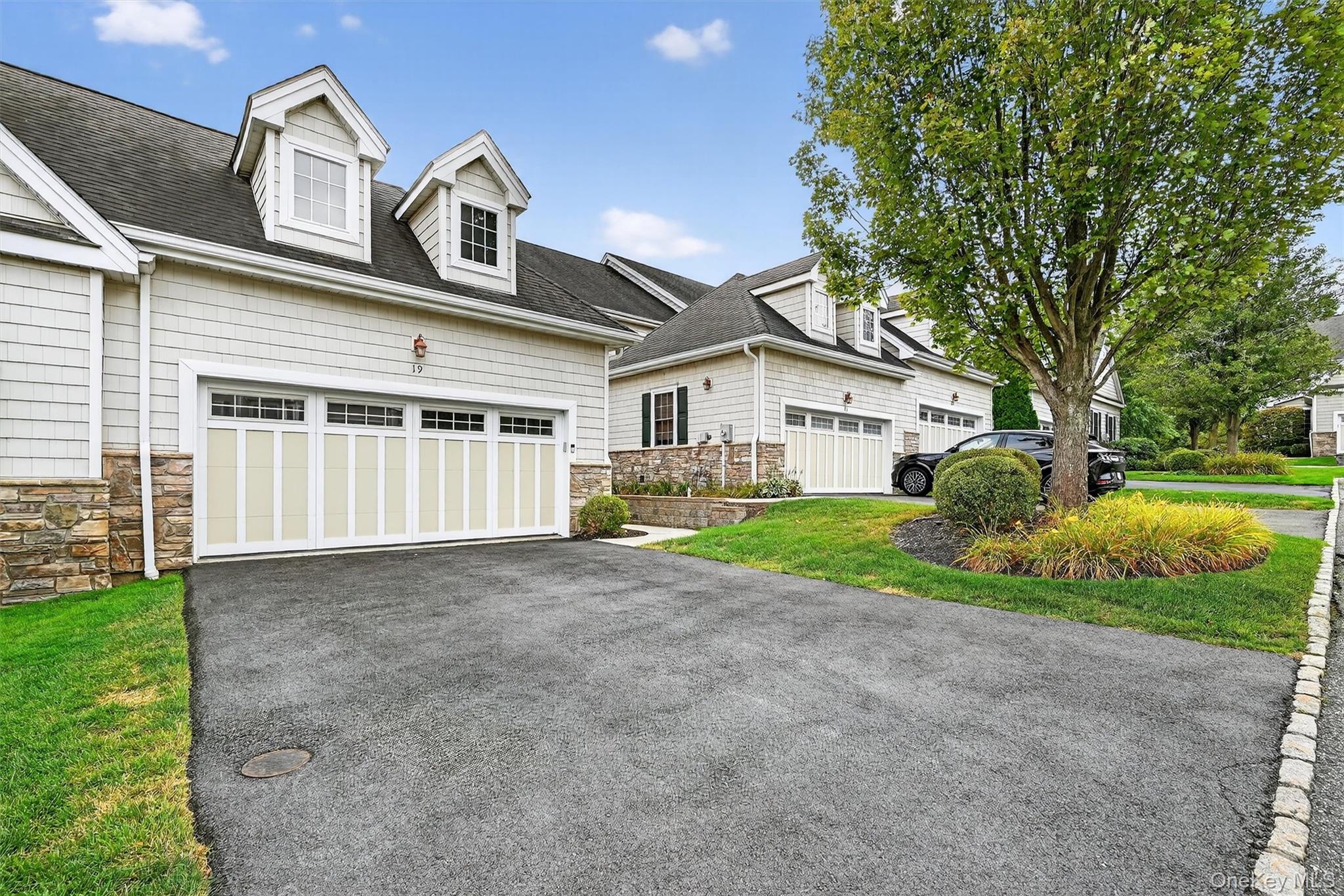 #2 photo, 19 Turnberry Court, Monroe , NY 10950