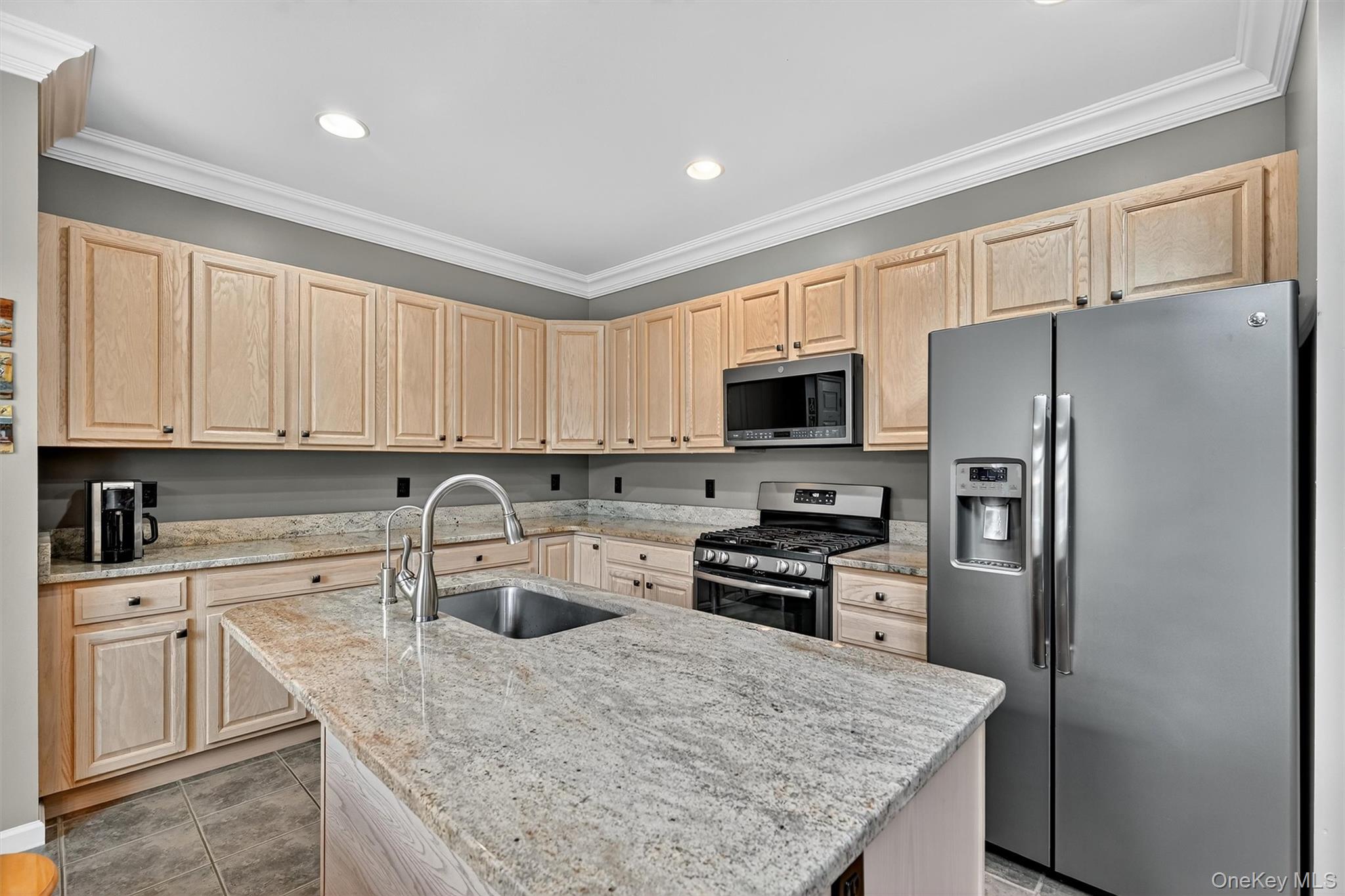 #20 photo, 19 Turnberry Court, Monroe , NY 10950