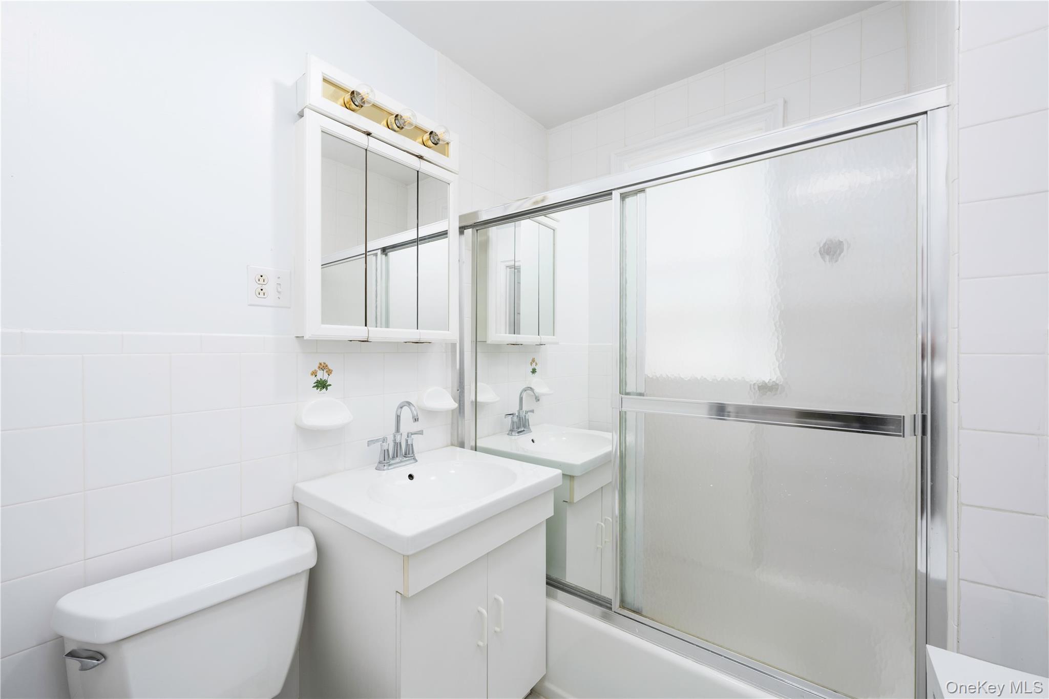 #13 photo, 38 Gramercy Avenue, Yonkers , NY 10701