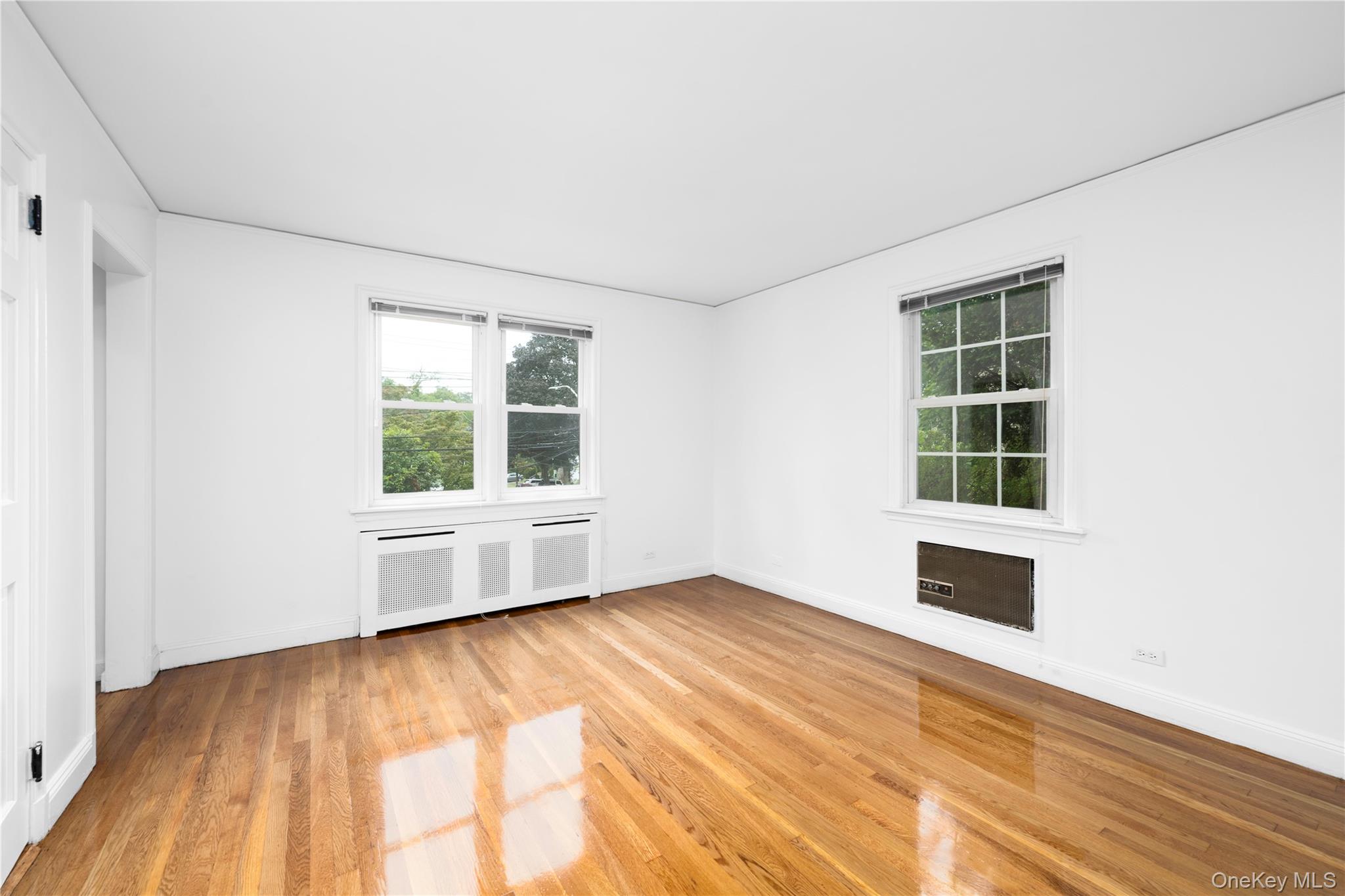 #14 photo, 38 Gramercy Avenue, Yonkers , NY 10701