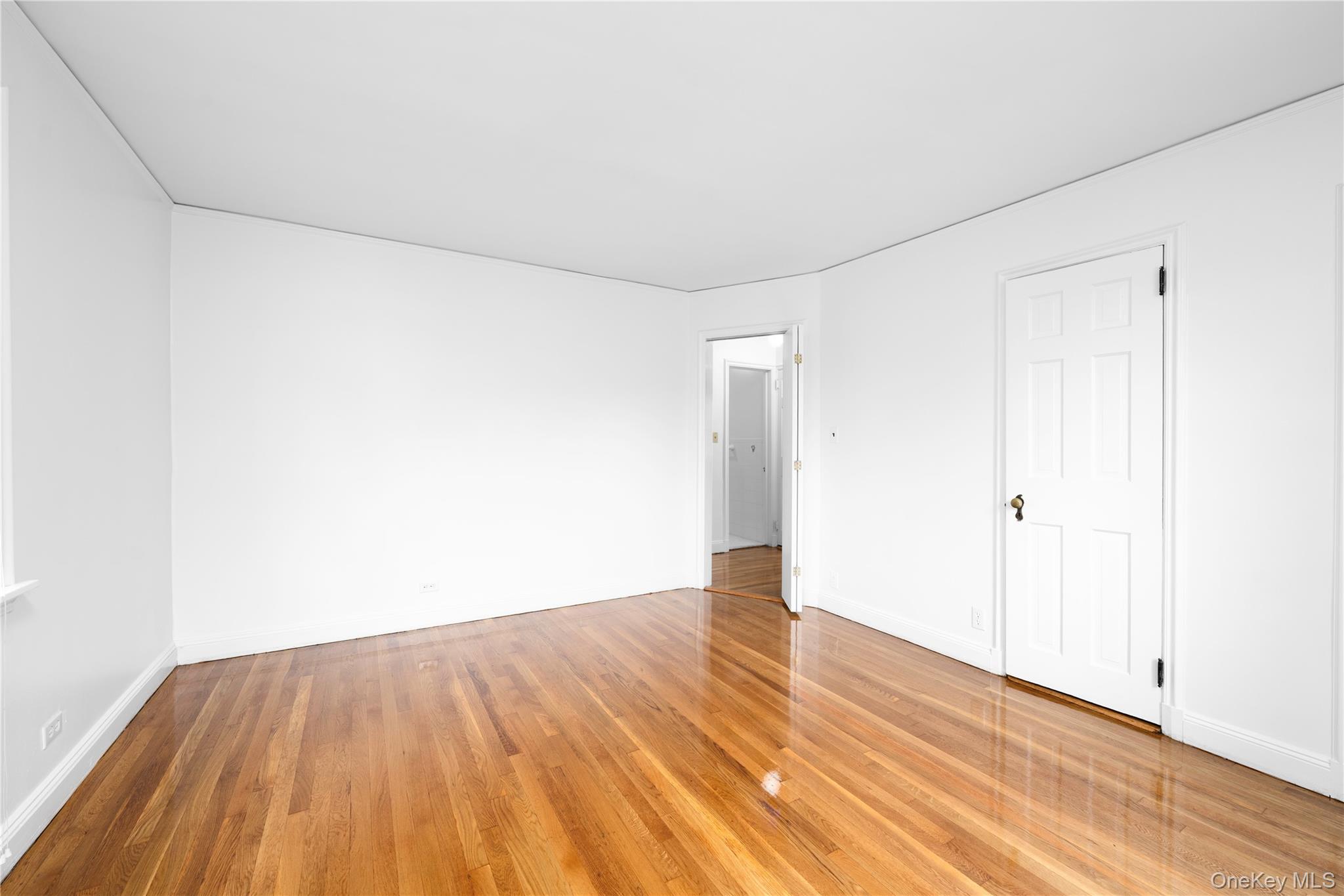 #15 photo, 38 Gramercy Avenue, Yonkers , NY 10701