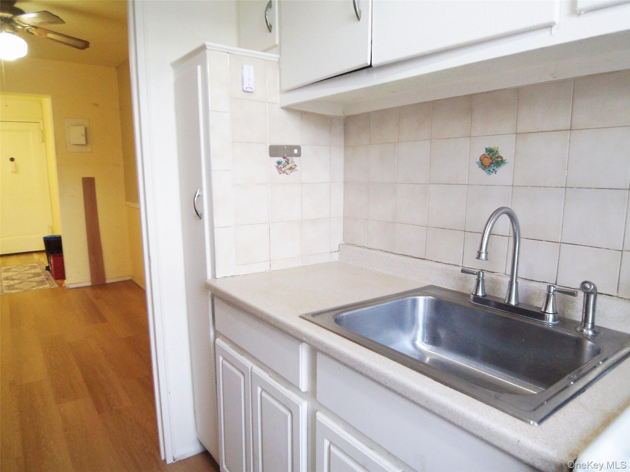 #8 photo, 1 Fisher Drive, Mount Vernon , NY 10552