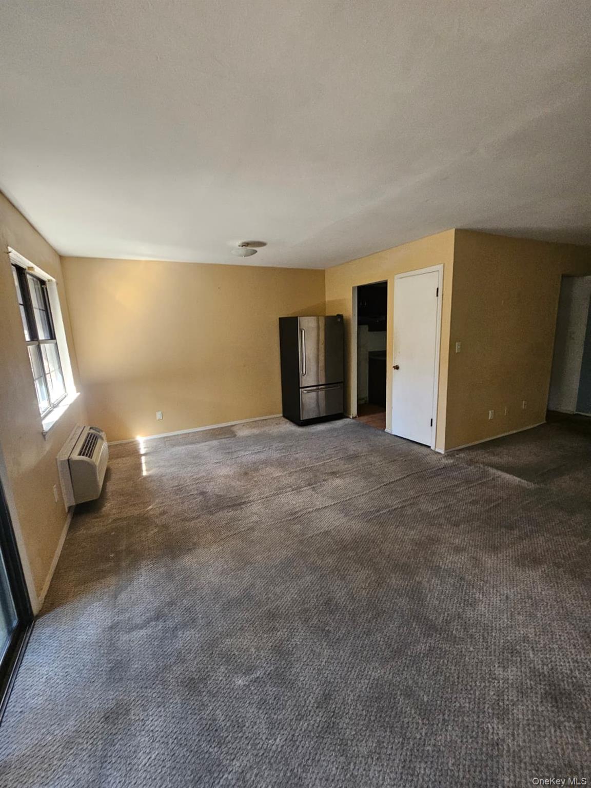 #13 photo, 424 Carpenter Avenue, Newburgh , NY 12550