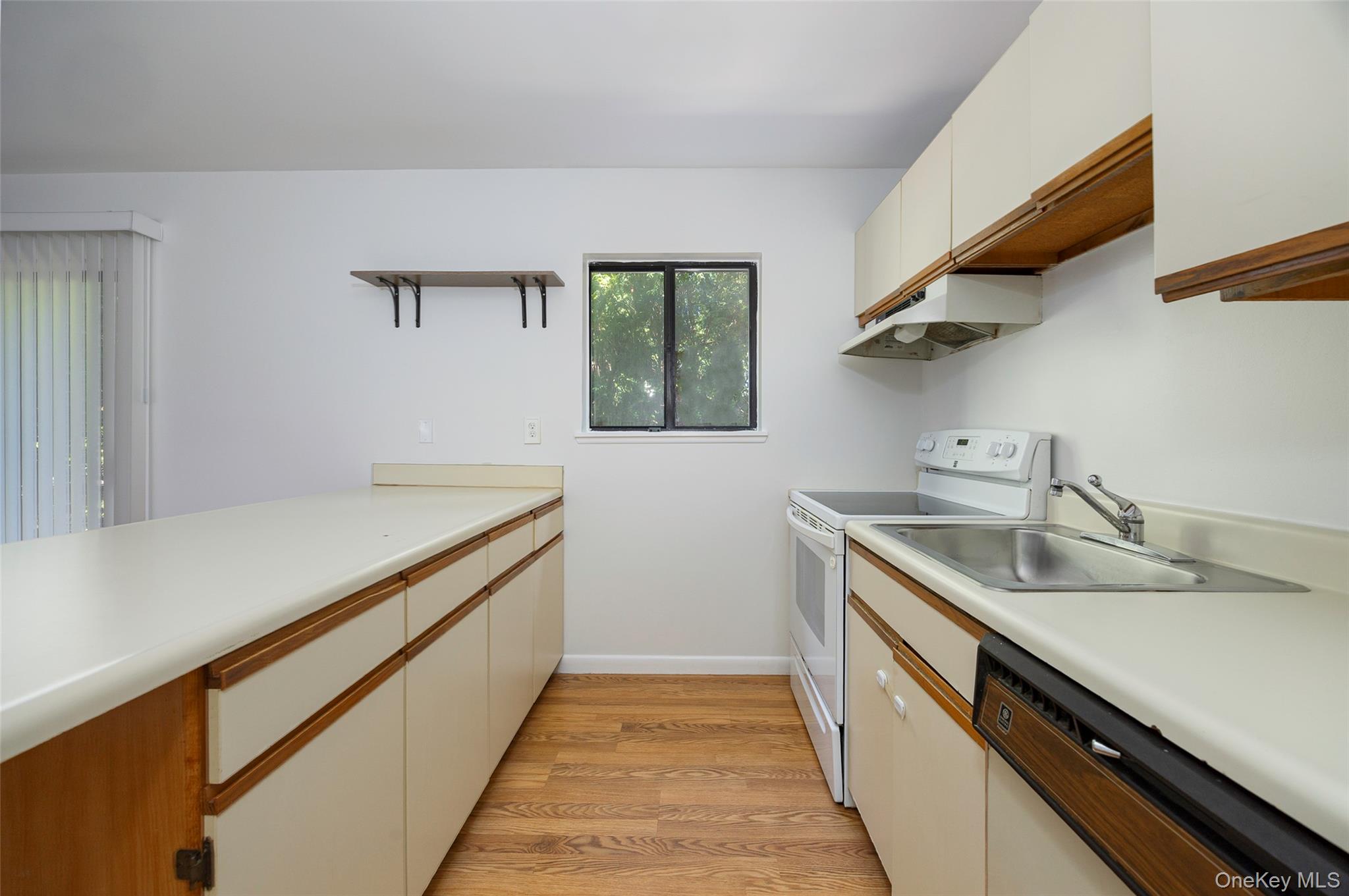 #10 photo, 9 Hudson Heights Drive, Poughkeepsie , NY 12601