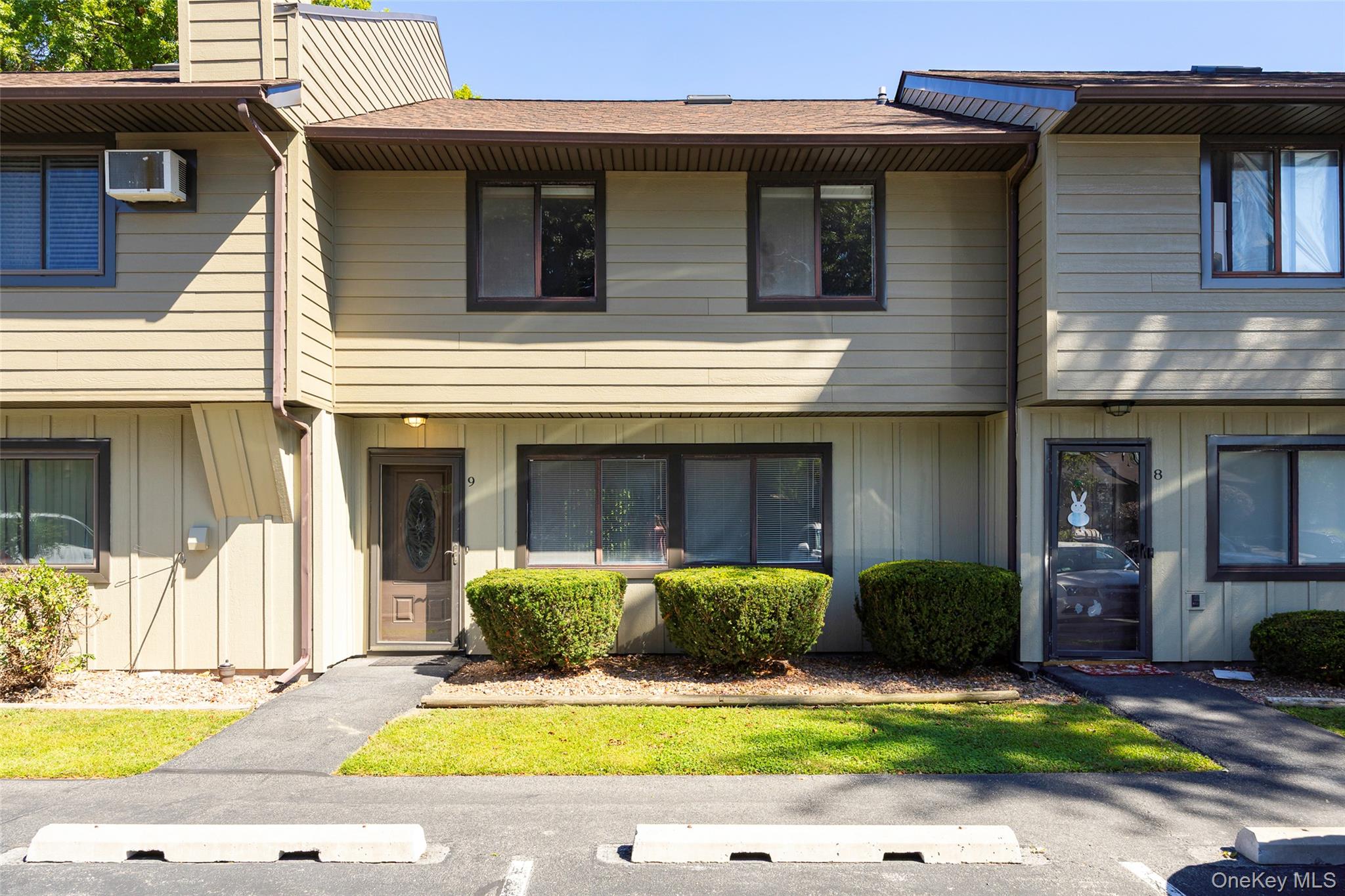 #4 photo, 9 Hudson Heights Drive, Poughkeepsie , NY 12601