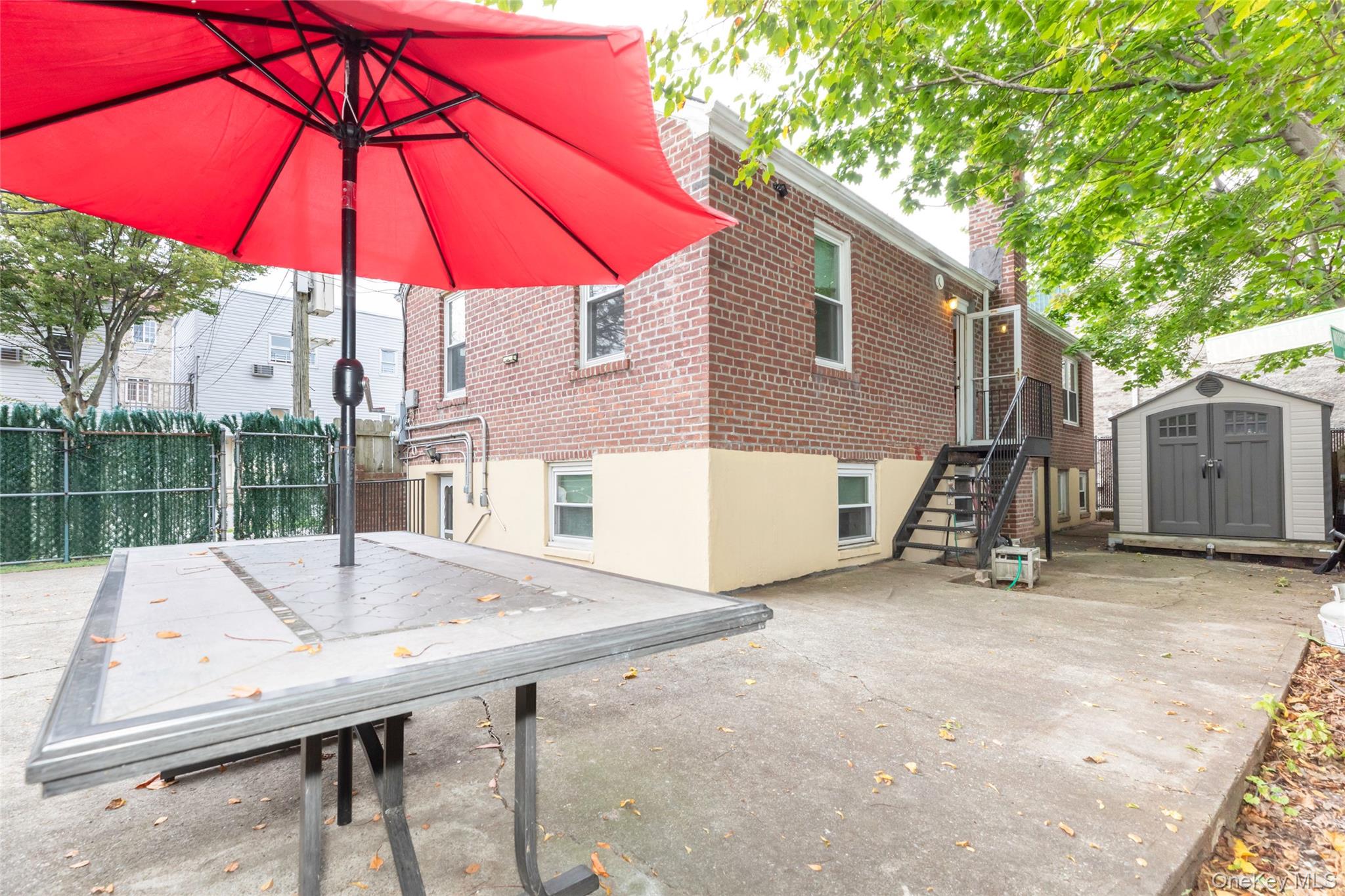 #3 photo, 810 Clarence Avenue, Bronx , NY 10465