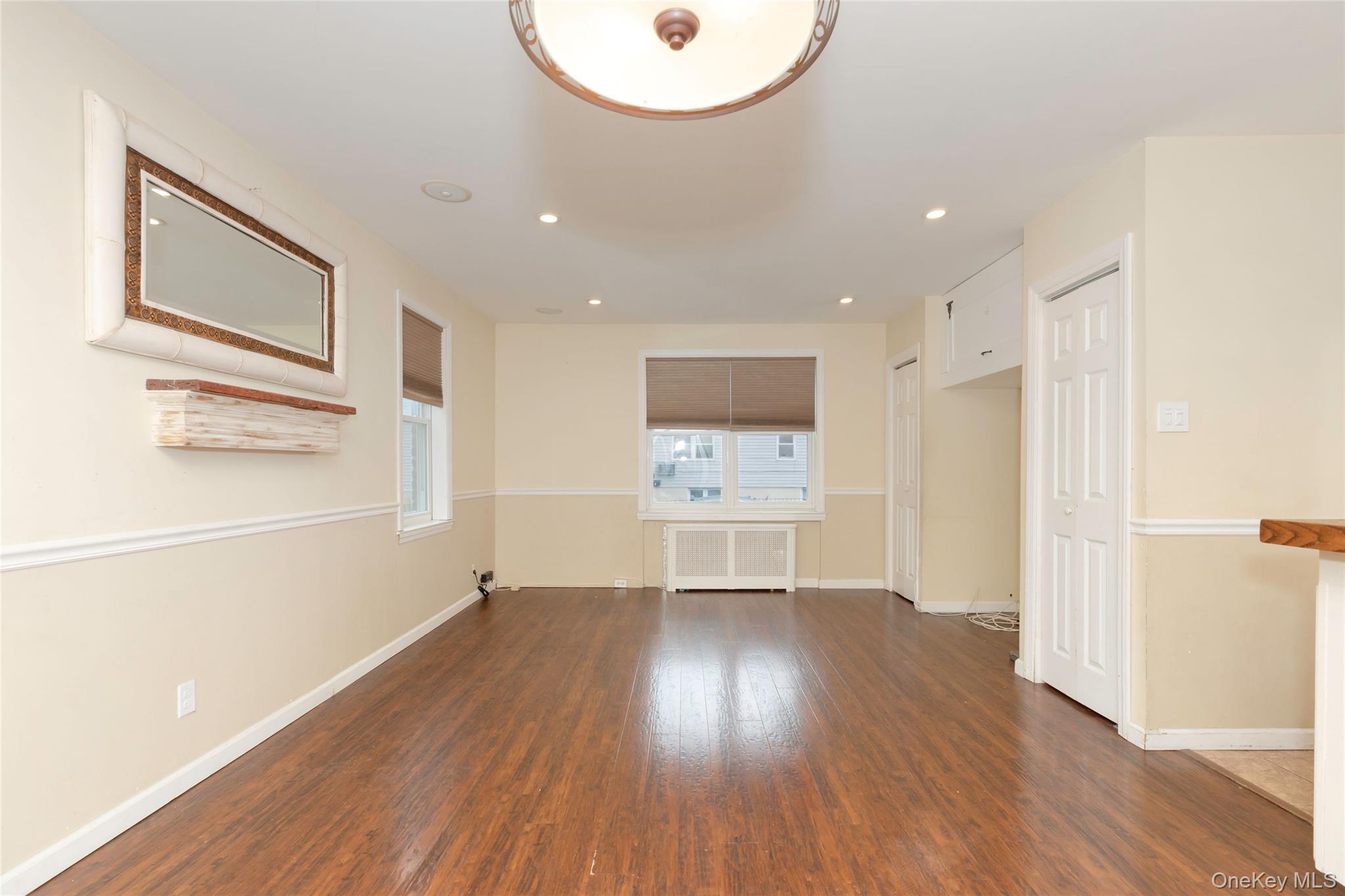 #5 photo, 810 Clarence Avenue, Bronx , NY 10465