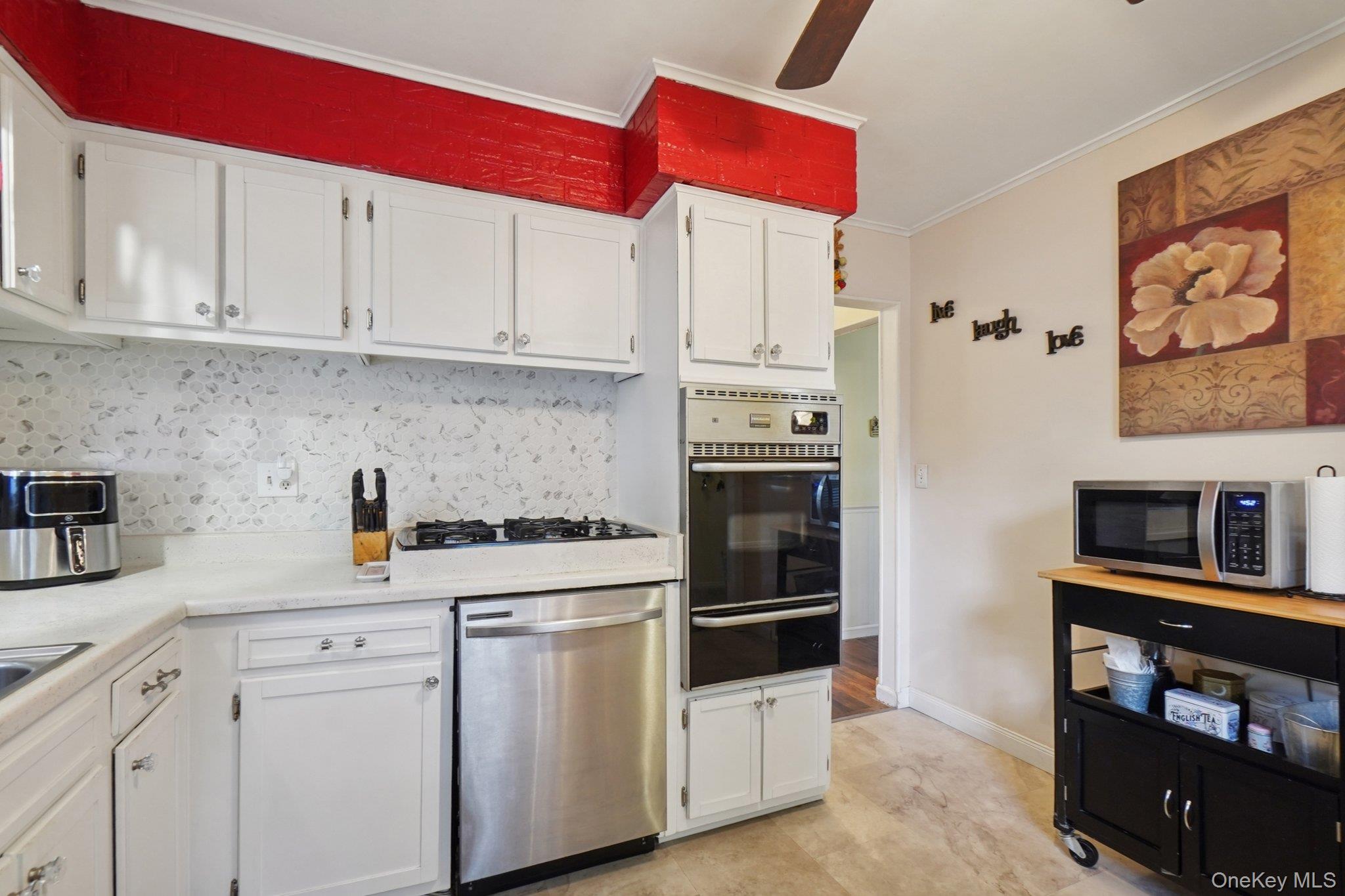 #12 photo, 35 Andre Avenue, Tappan , NY 10983