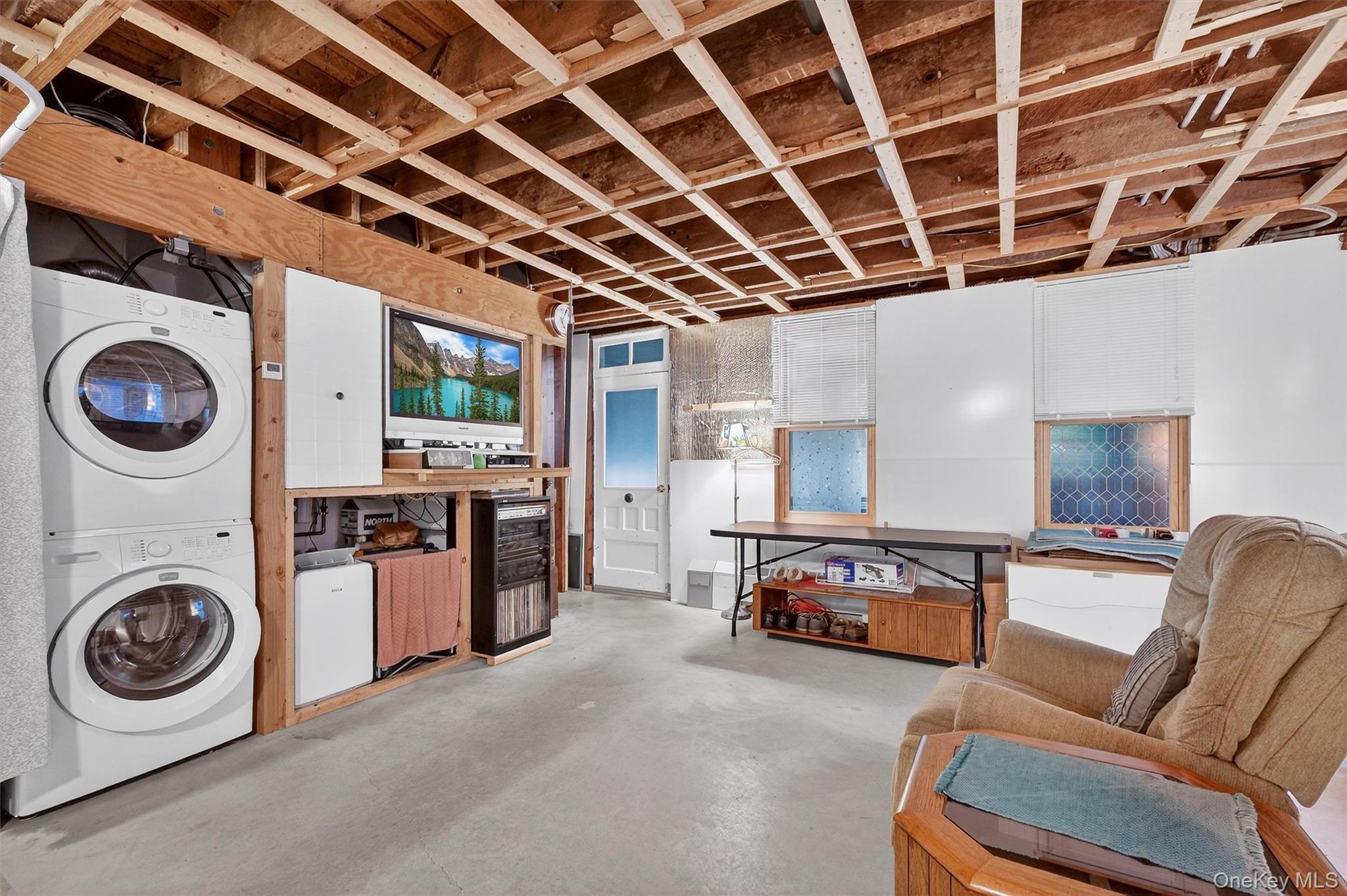 #8 photo, 35 Rock Street, Kingston , NY 12401