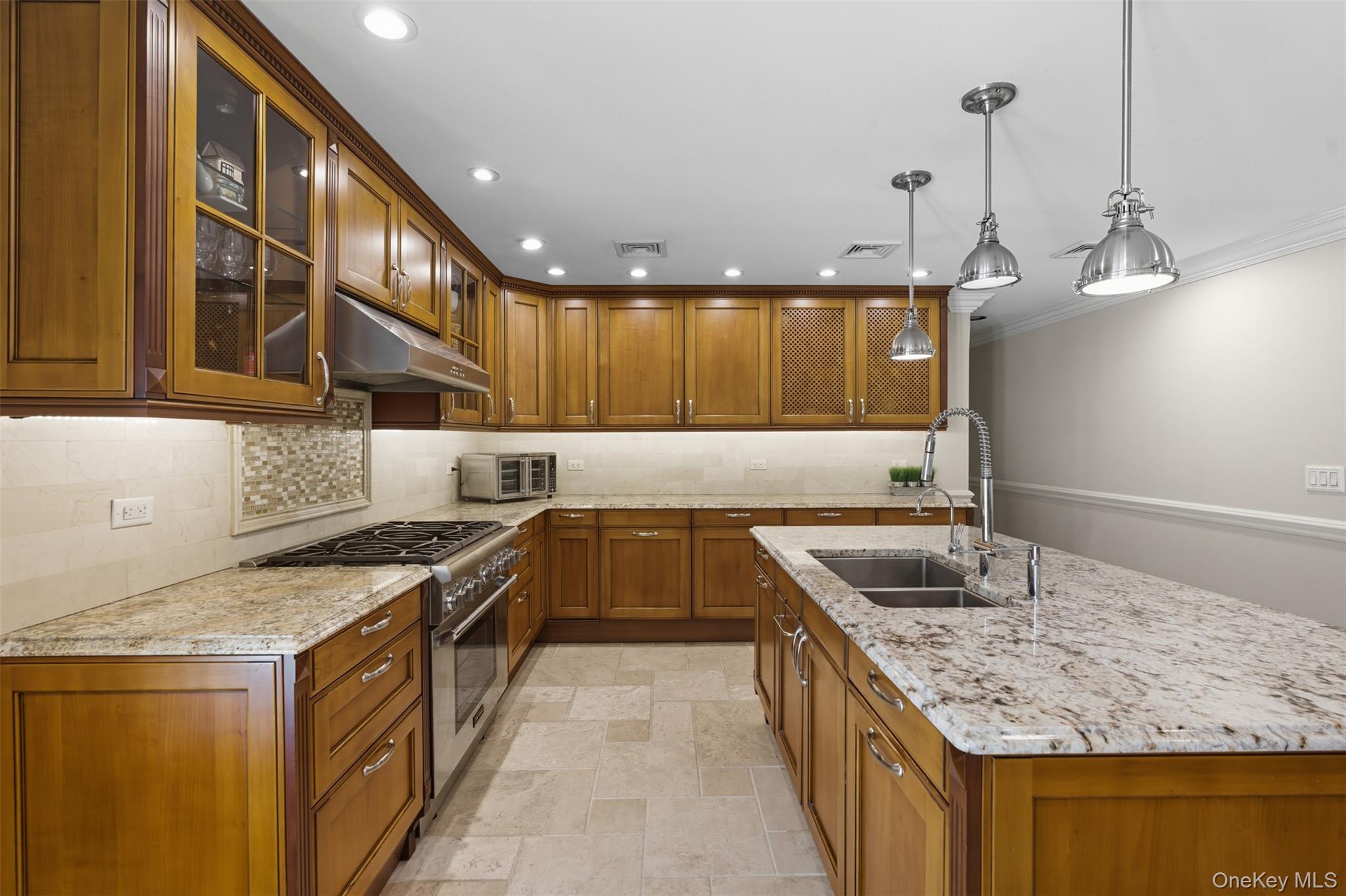 #17 photo, 19 Stonehedge Drive, West Nyack , NY 10994