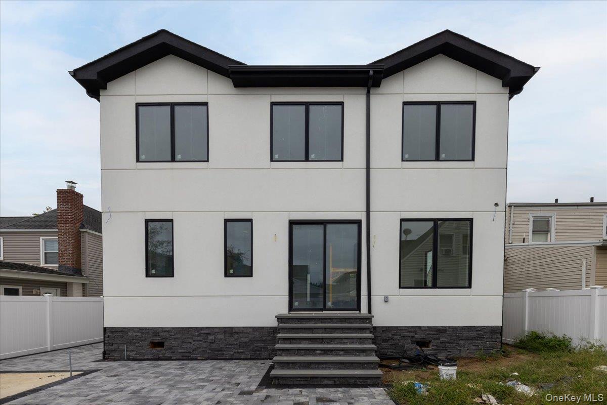 #5 photo, 544 Arlington Road, Cedarhurst , NY 11516