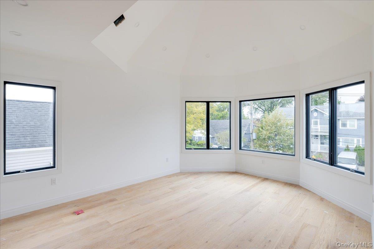 #6 photo, 544 Arlington Road, Cedarhurst , NY 11516