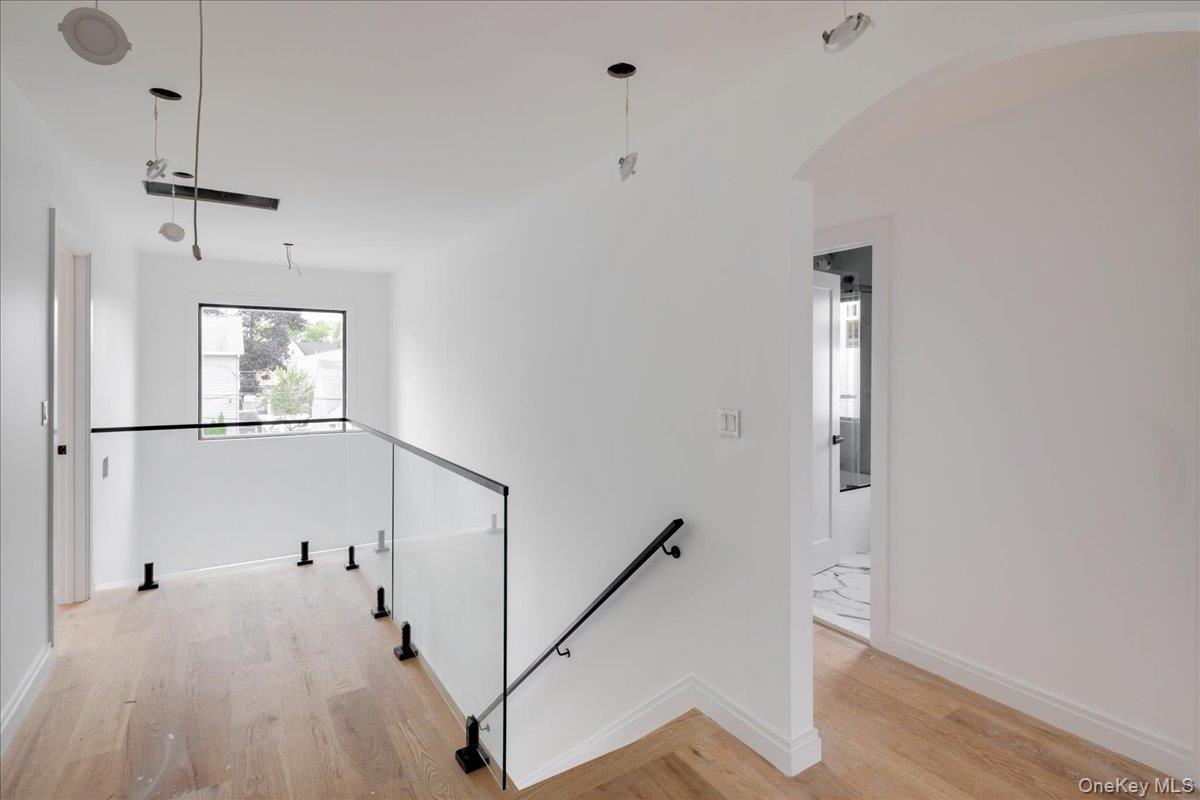 #8 photo, 544 Arlington Road, Cedarhurst , NY 11516