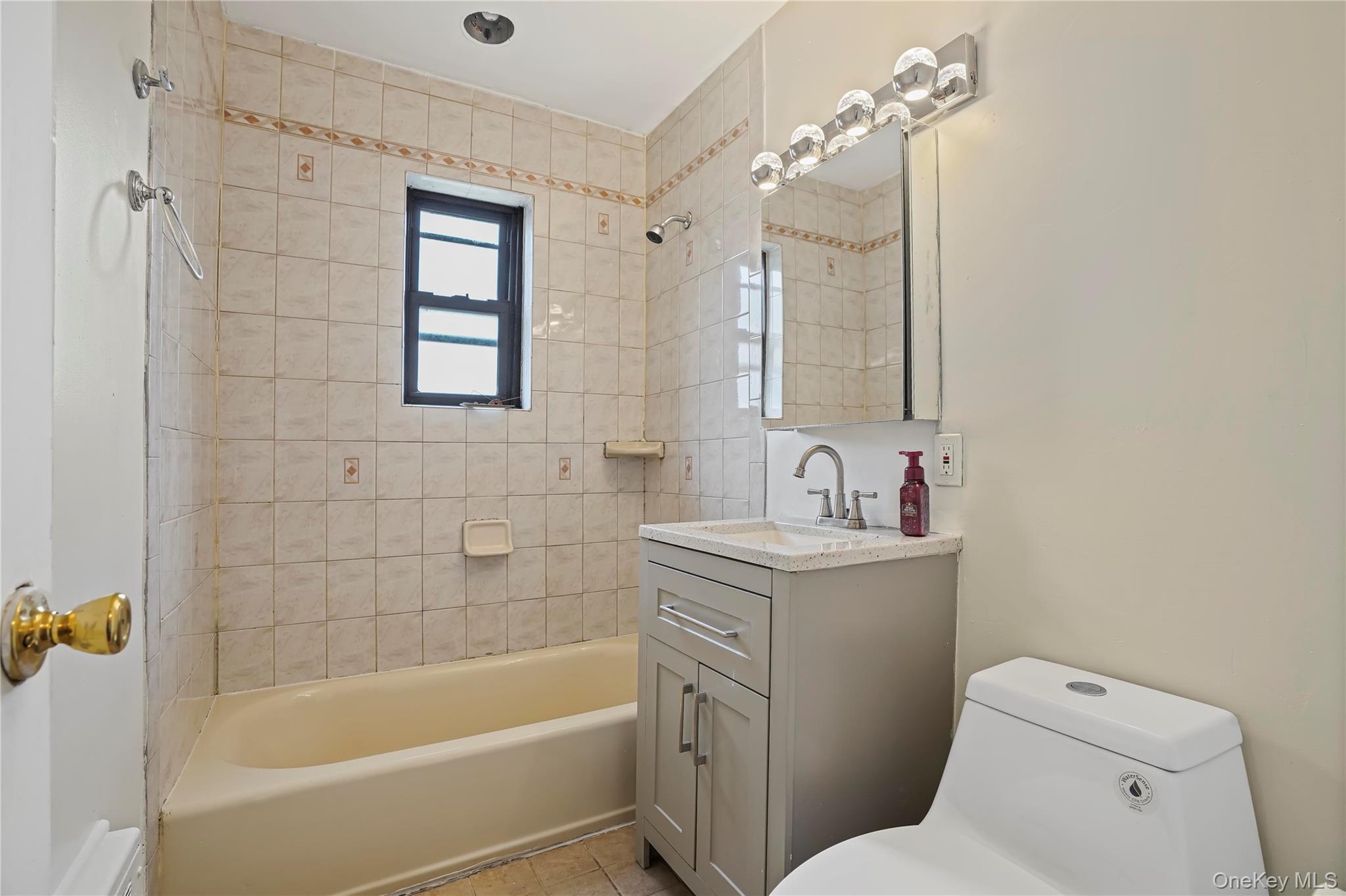 #18 photo, 90-55 Shore Parkway, クイーンズ区 Howard Beach , NY 11414