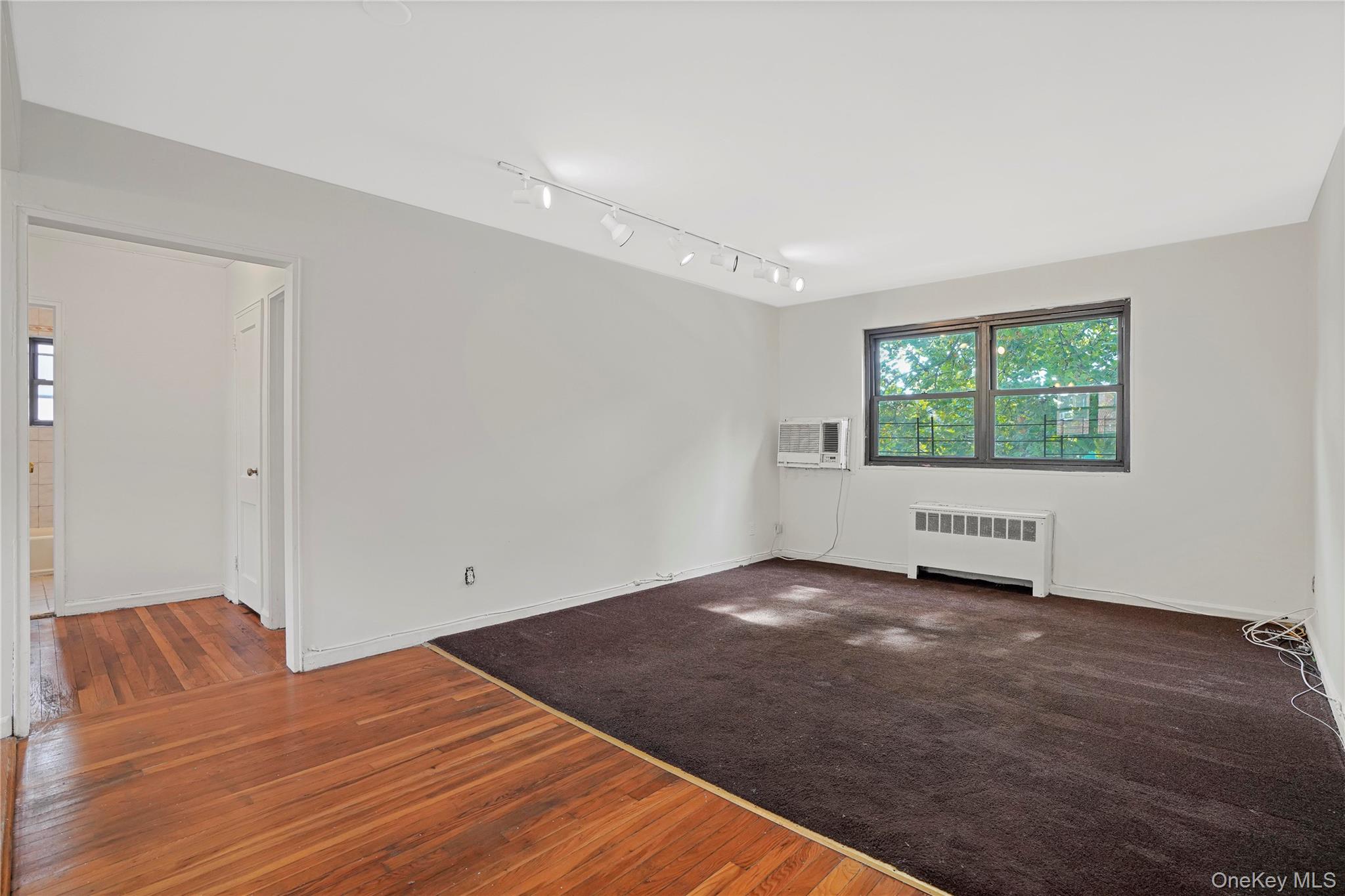 #6 photo, 90-55 Shore Parkway, クイーンズ区 Howard Beach , NY 11414