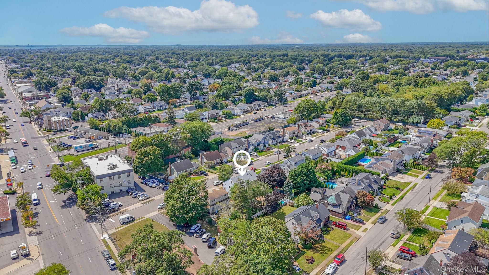 #11 photo, 203 N Manhattan Avenue, Massapequa , NY 11758