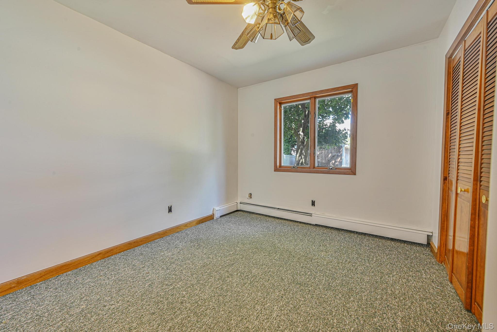 #17 photo, 203 N Manhattan Avenue, Massapequa , NY 11758