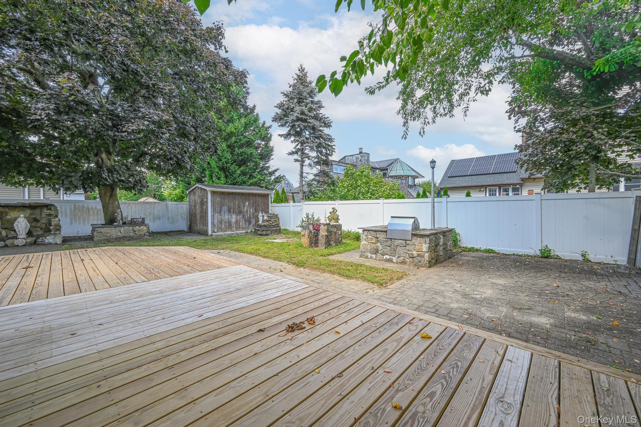 #4 photo, 203 N Manhattan Avenue, Massapequa , NY 11758