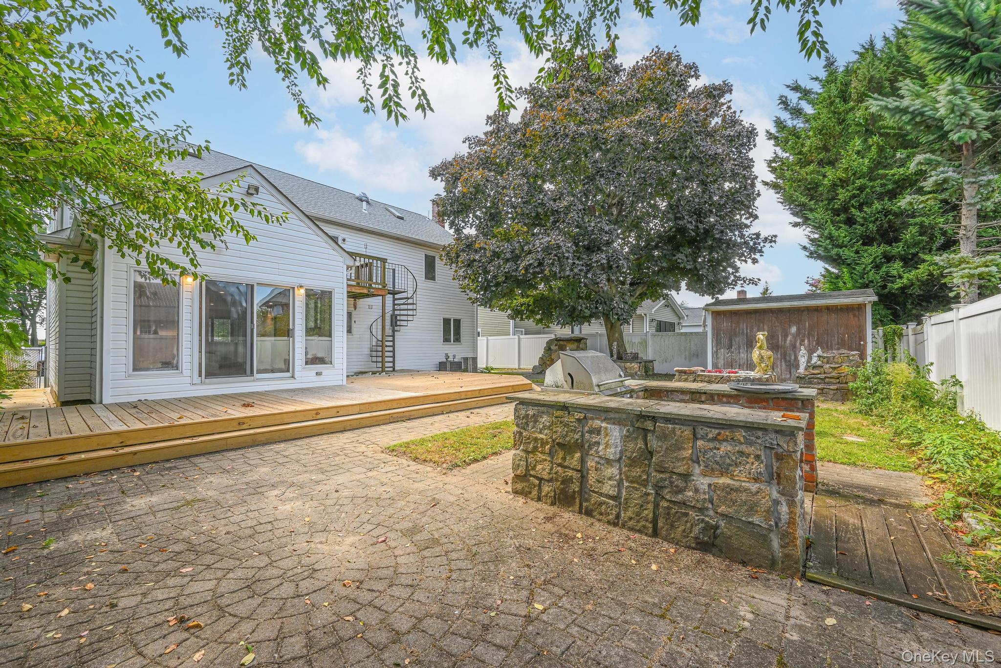 #5 photo, 203 N Manhattan Avenue, Massapequa , NY 11758