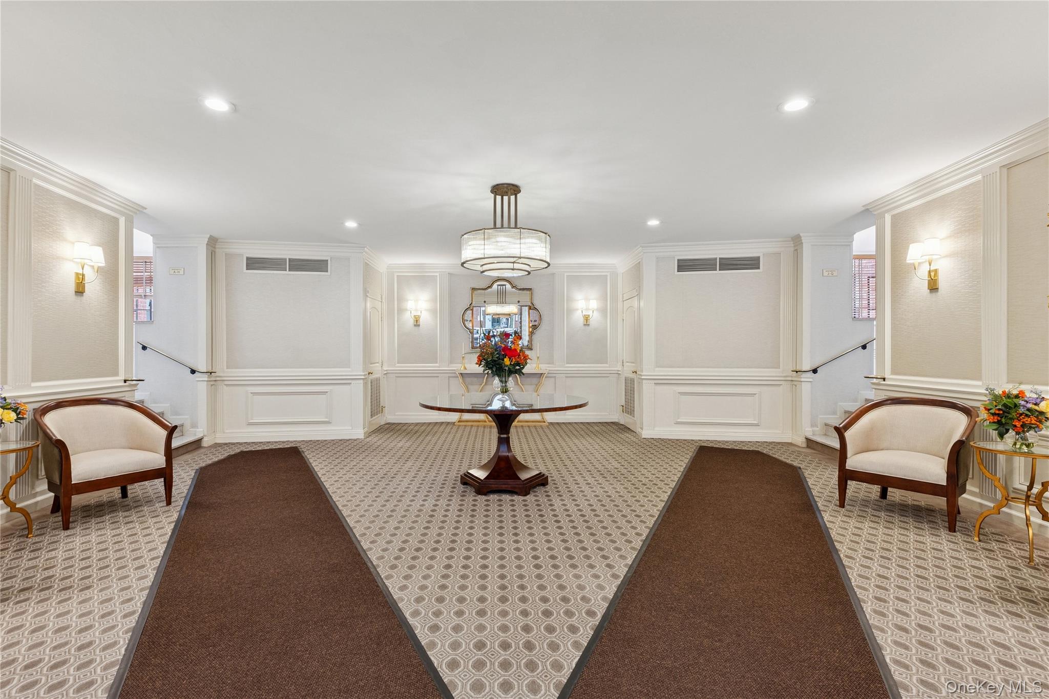 #10 photo, 69-10 108th Street, Forest Hills , NY 11375