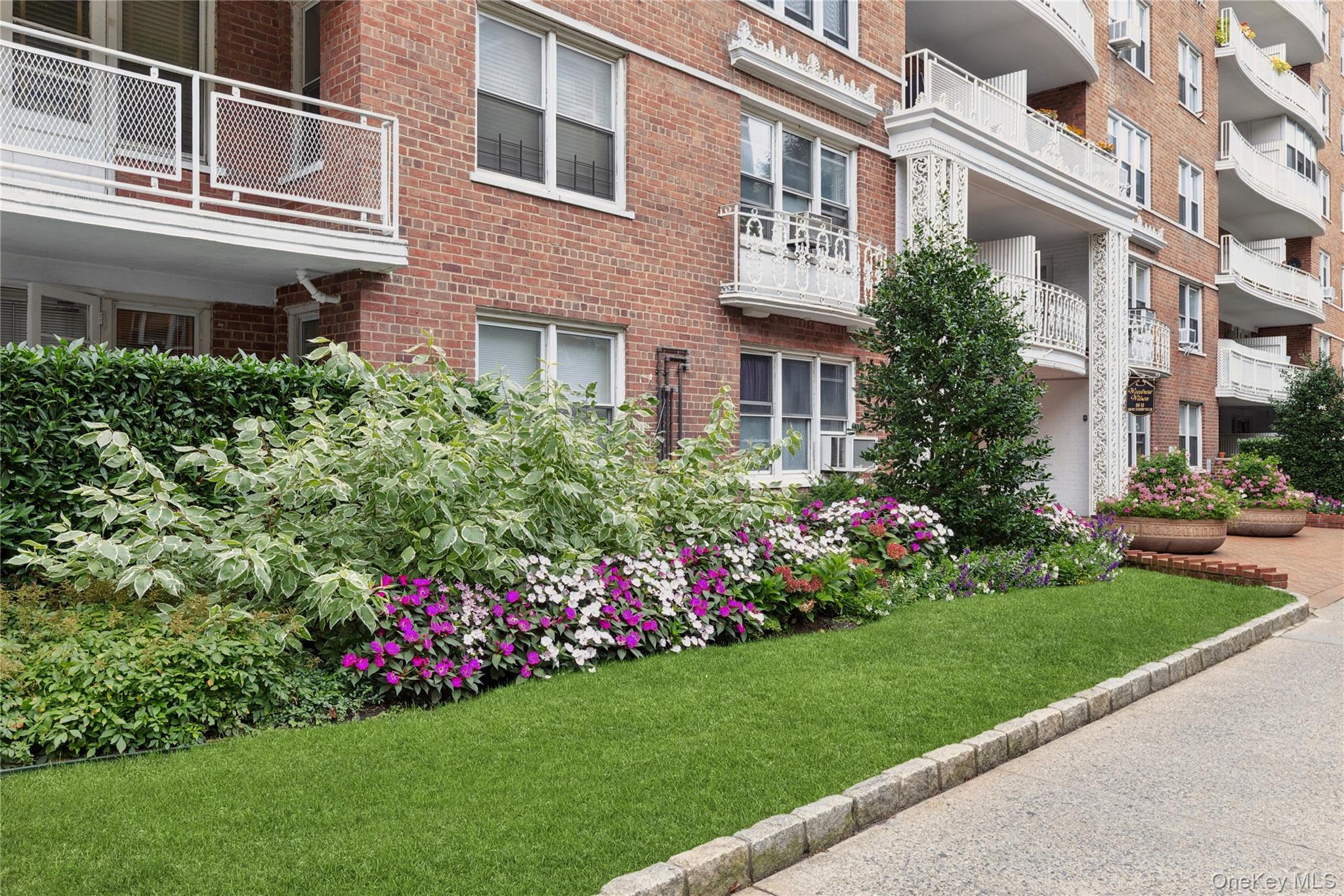 #9 photo, 69-10 108th Street, Forest Hills , NY 11375