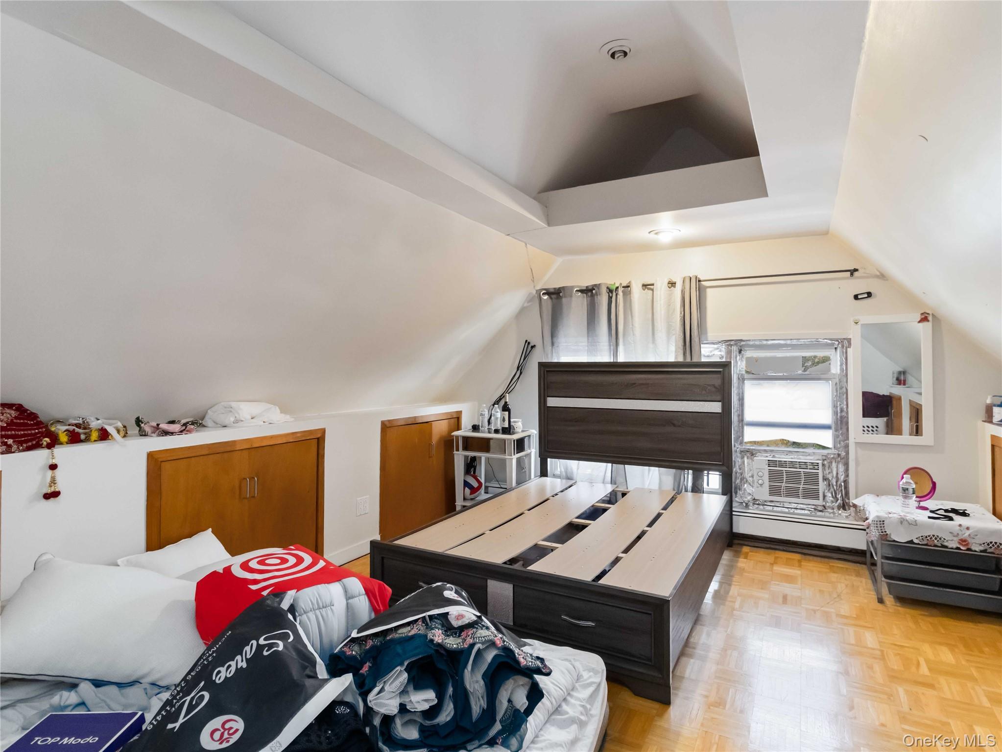 #15 photo, 91-16 115th street, Richmond Hill , NY 11418