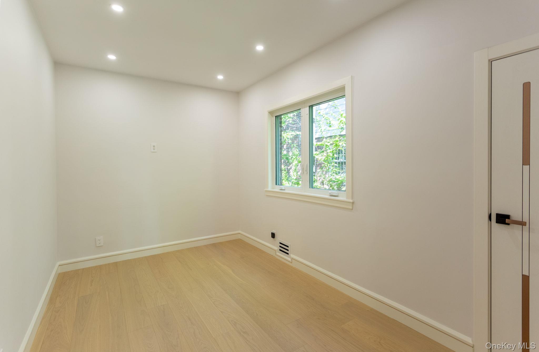 #15 photo, 85-49 Avon Street, Jamaica Estates , NY 11432