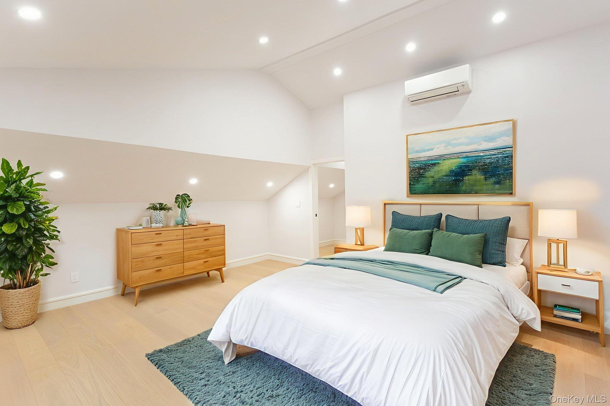 #19 photo, 85-49 Avon Street, Jamaica Estates , NY 11432