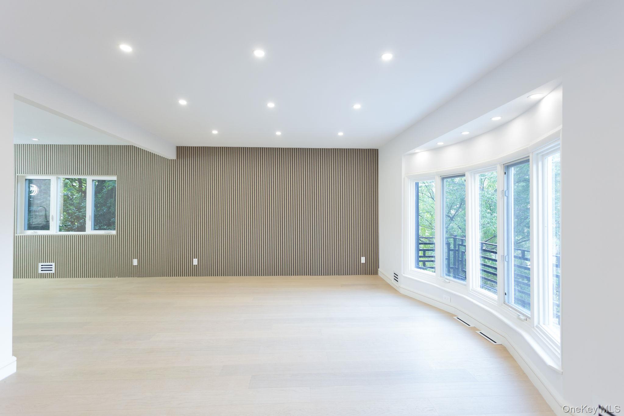 #7 photo, 85-49 Avon Street, Jamaica Estates , NY 11432