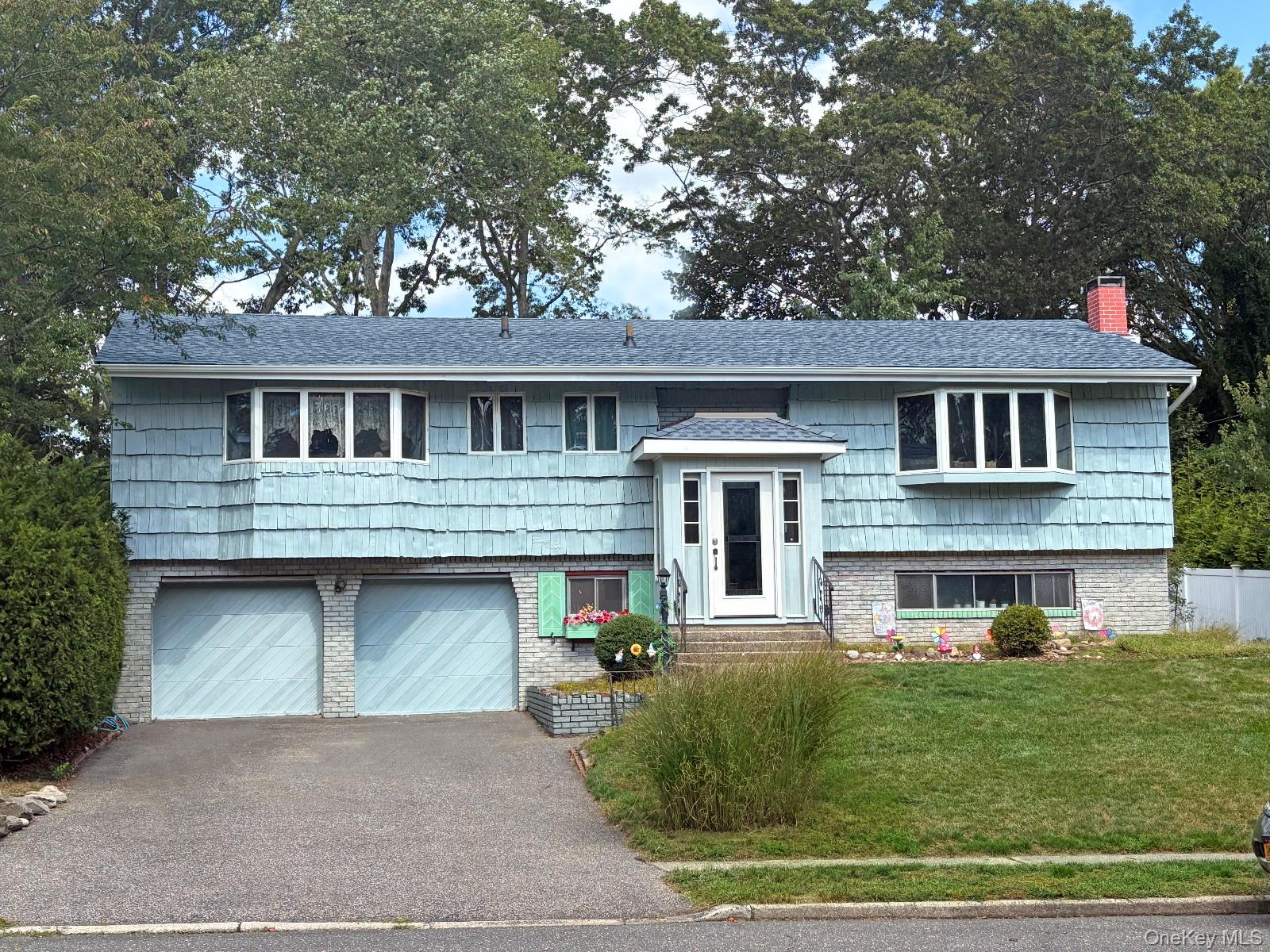 #1 photo, 22 Fuller Street, Dix Hills , NY 11746