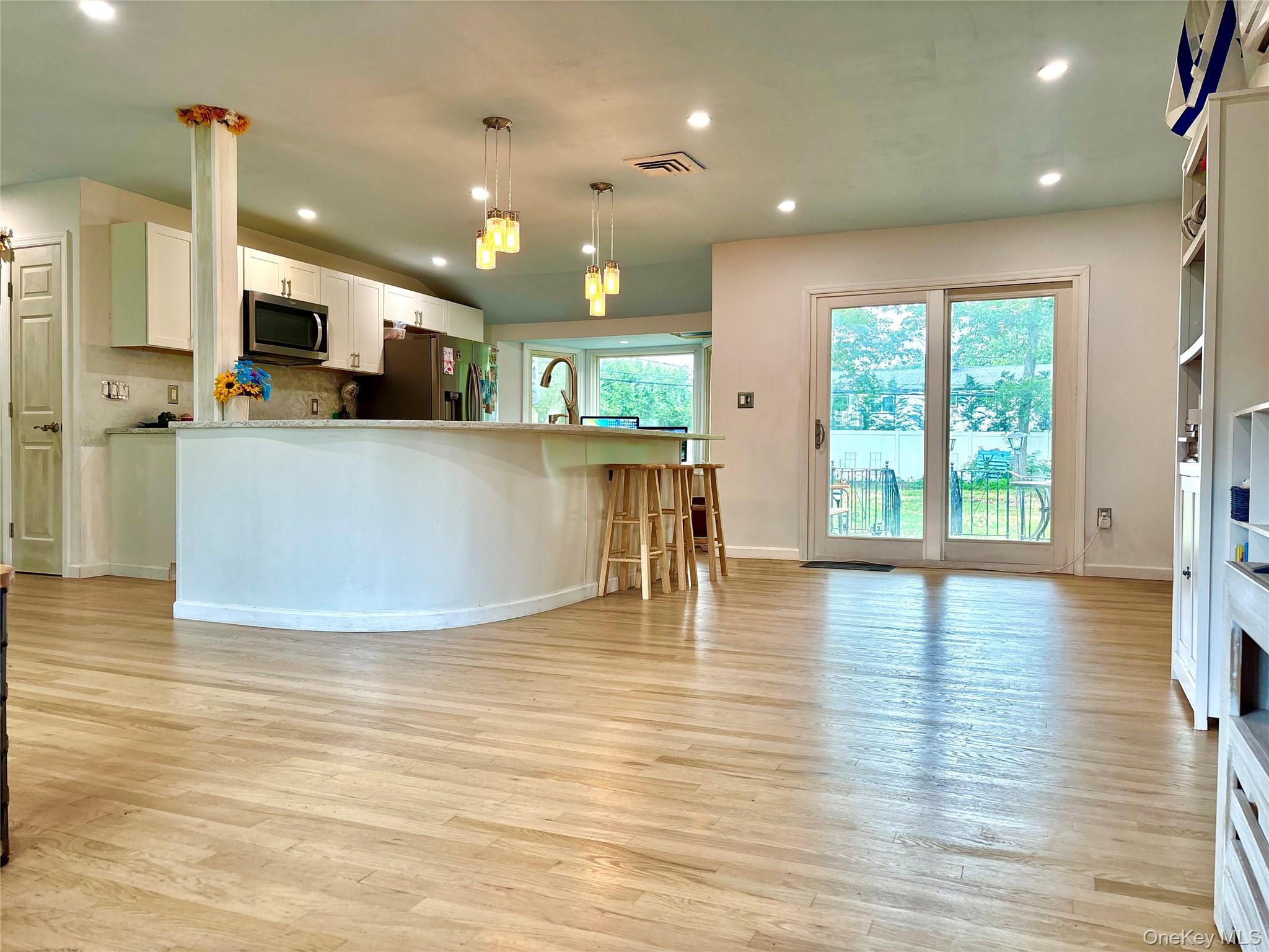 #2 photo, 22 Fuller Street, Dix Hills , NY 11746