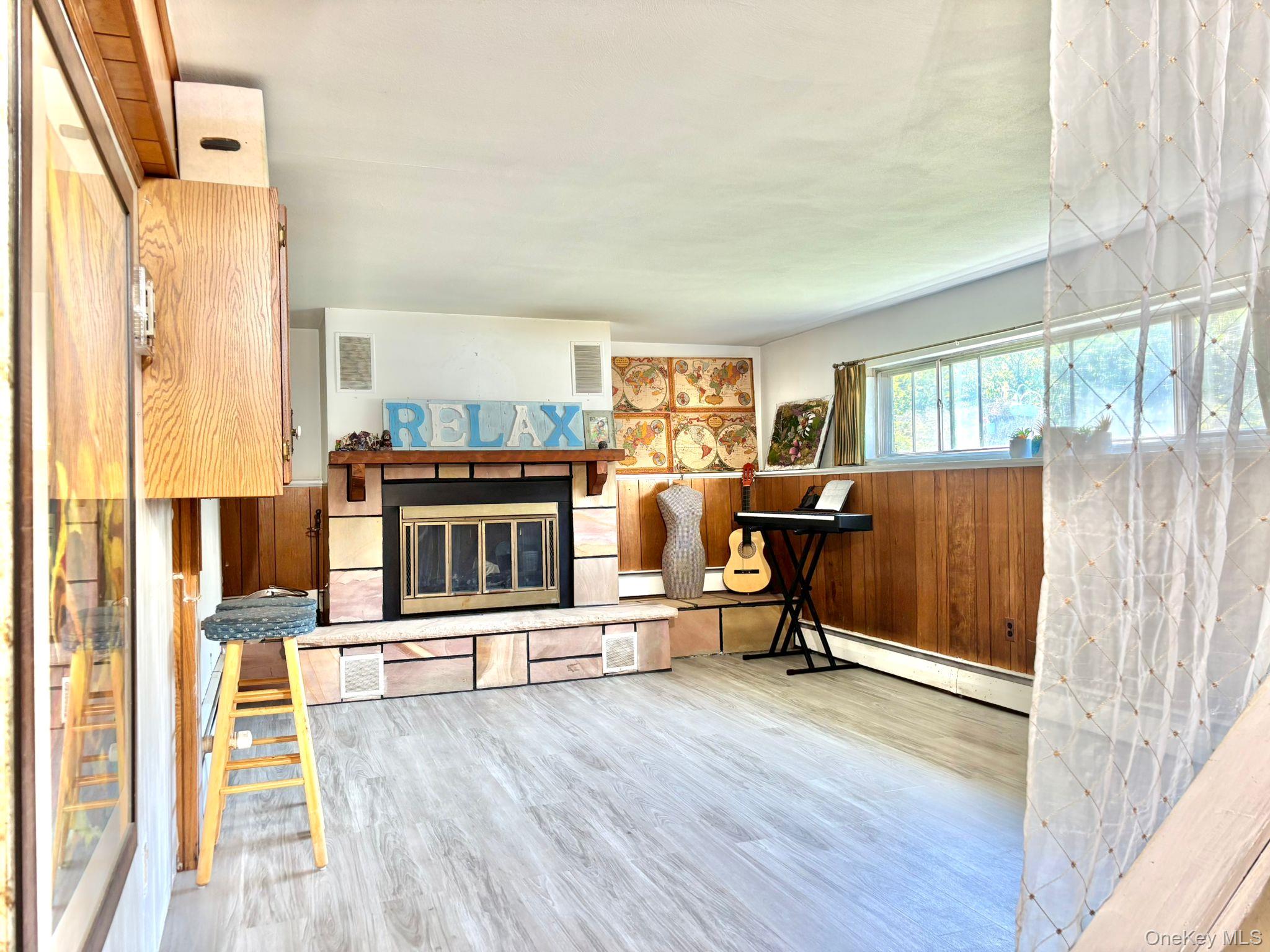 #7 photo, 22 Fuller Street, Dix Hills , NY 11746