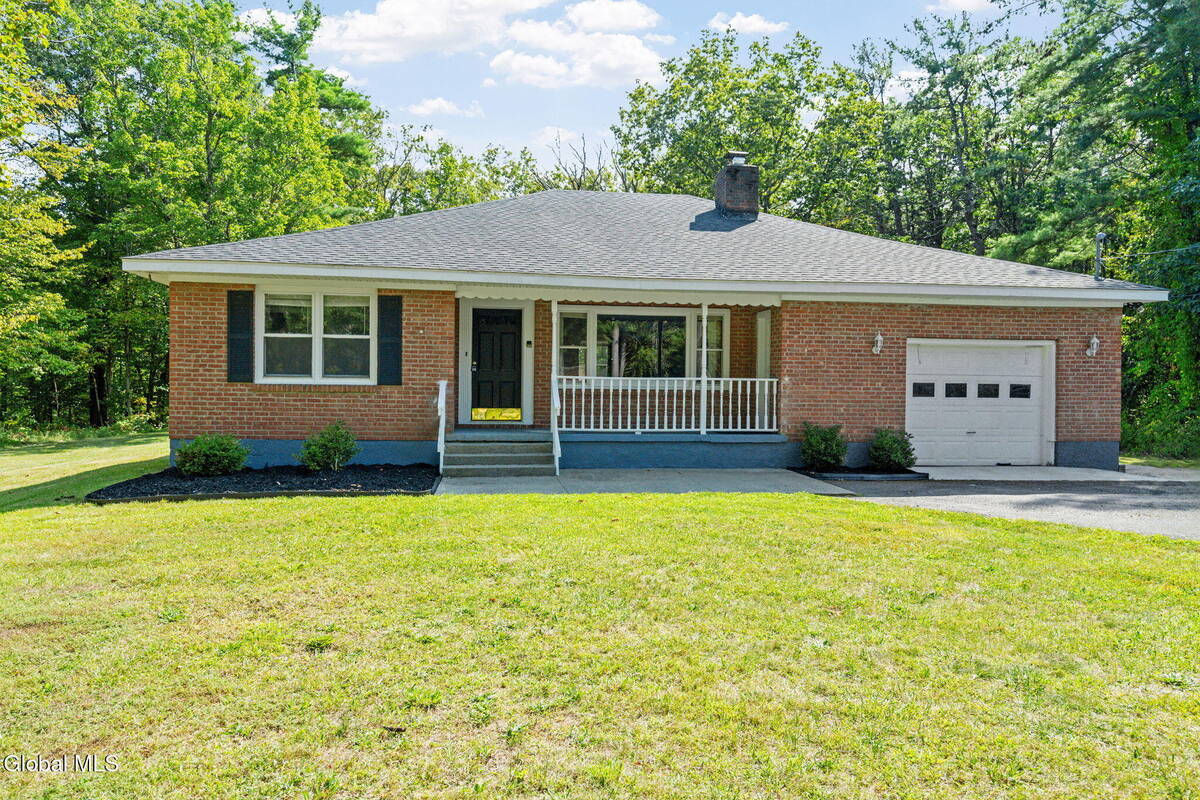 #1 photo, 367 Closson Road, Glenville , NY 12302