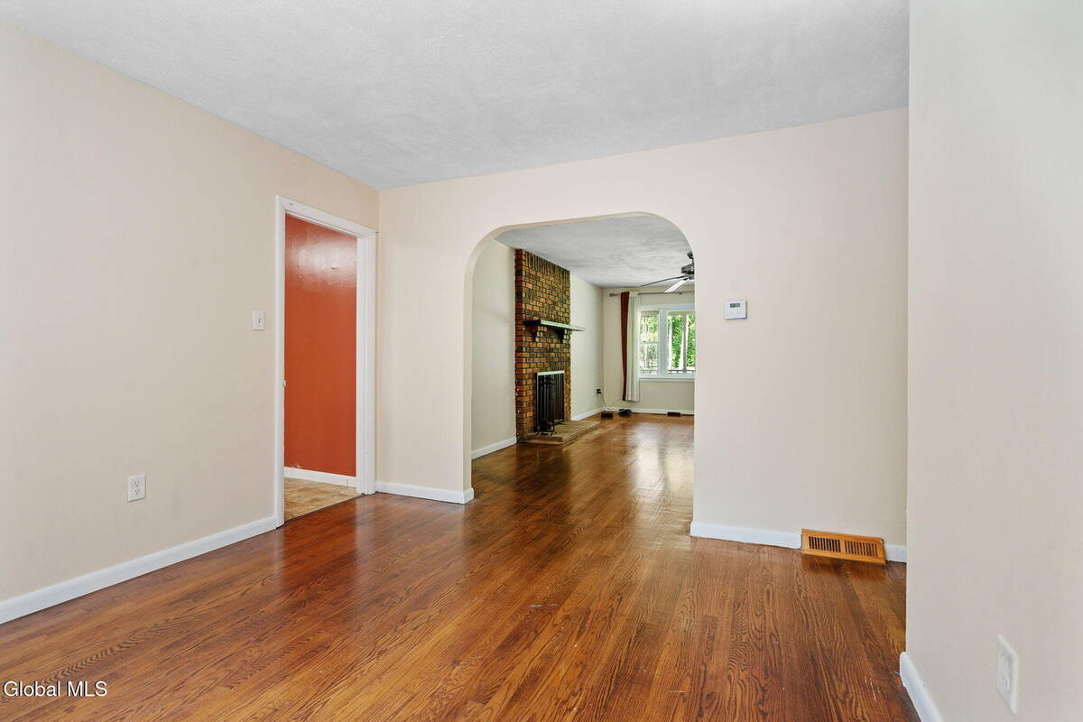 #15 photo, 367 Closson Road, Glenville , NY 12302