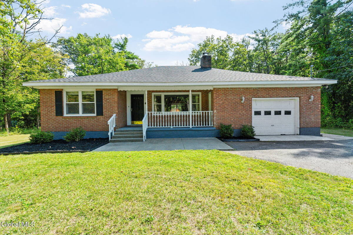 #4 photo, 367 Closson Road, Glenville , NY 12302