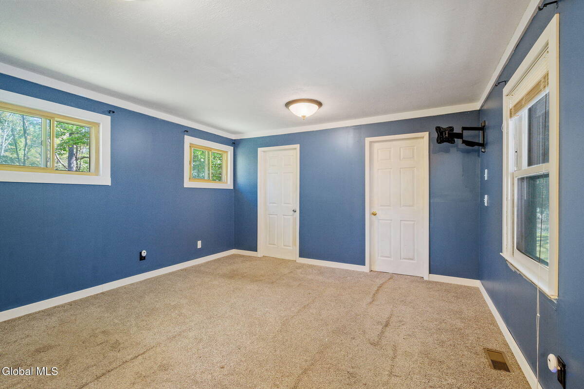 #40 photo, 367 Closson Road, Glenville , NY 12302